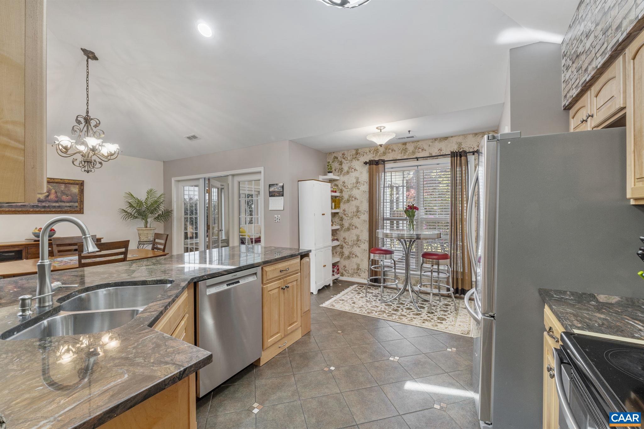 REDFIELDS - Residential