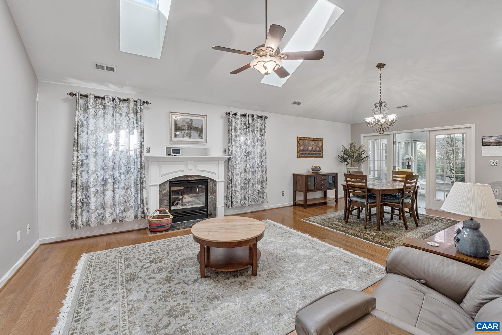 REDFIELDS - Residential