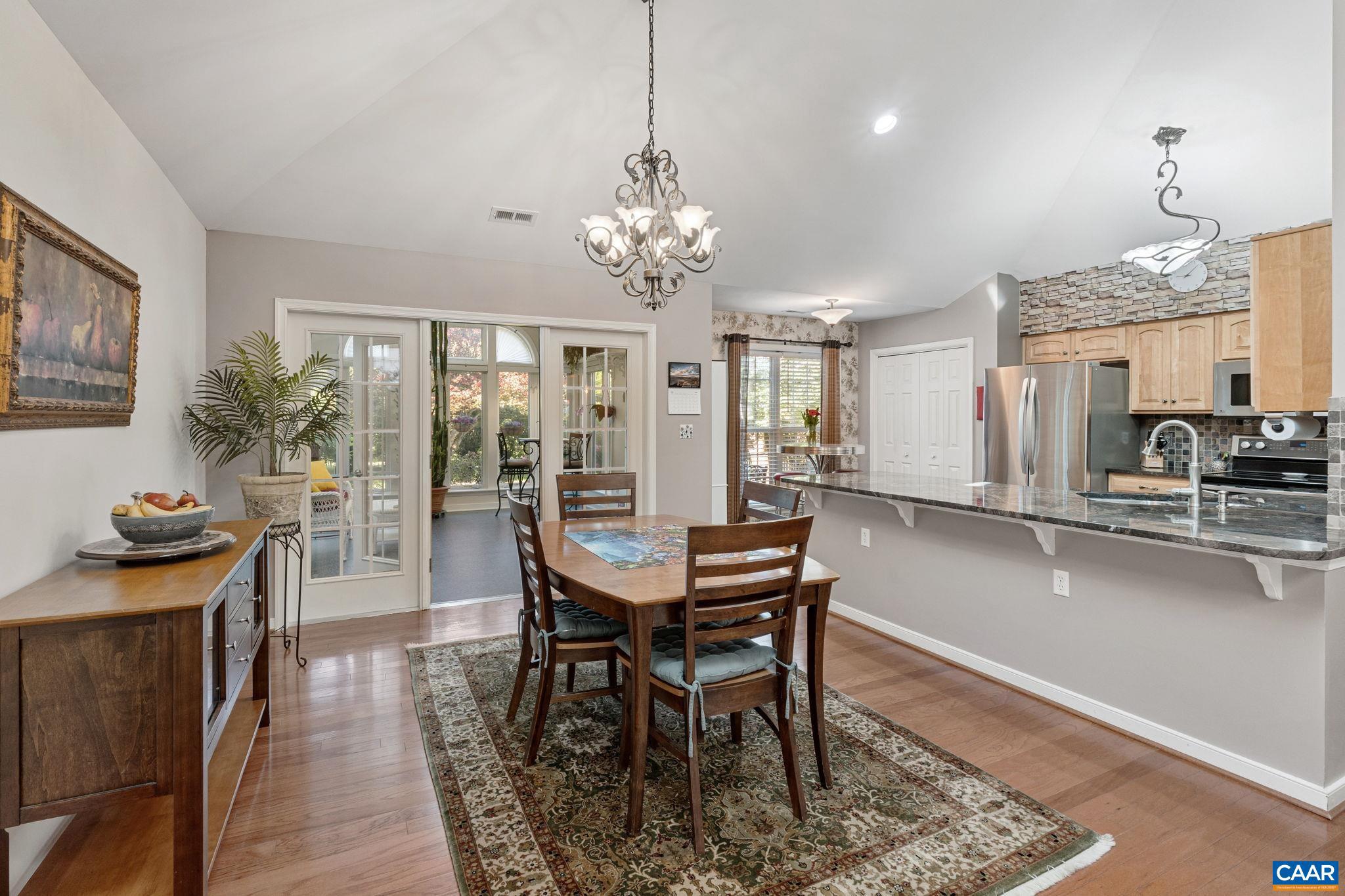 REDFIELDS - Residential