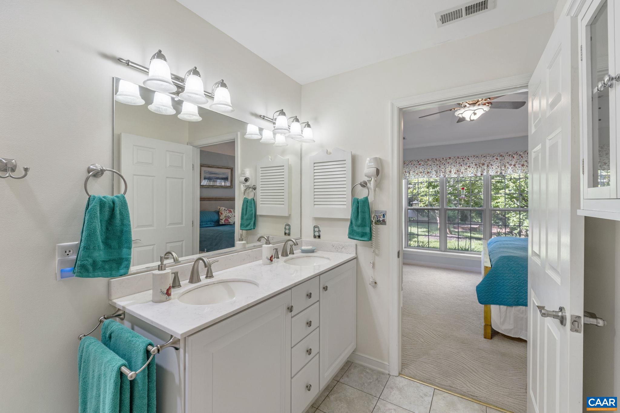 REDFIELDS - Residential