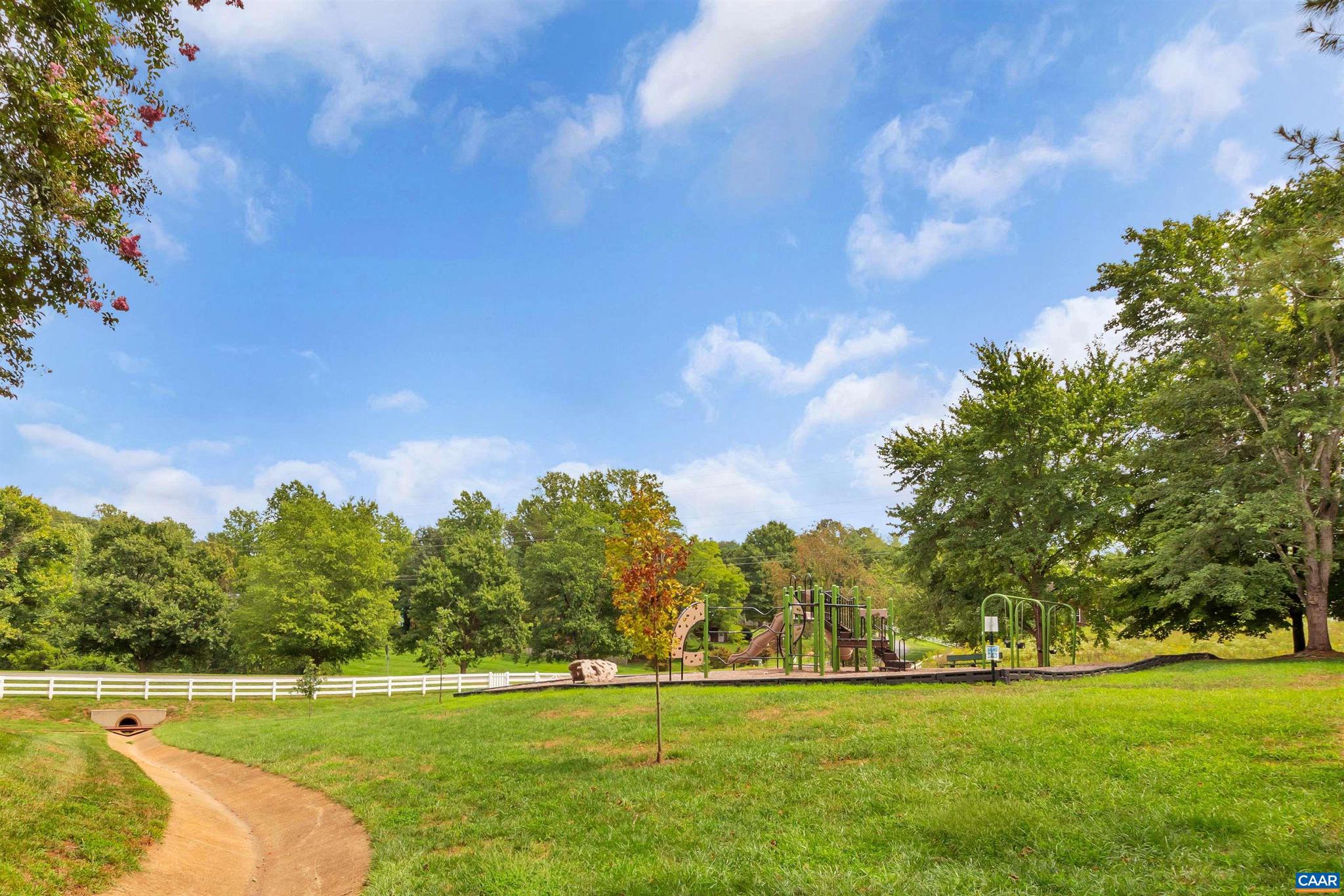 REDFIELDS - Residential