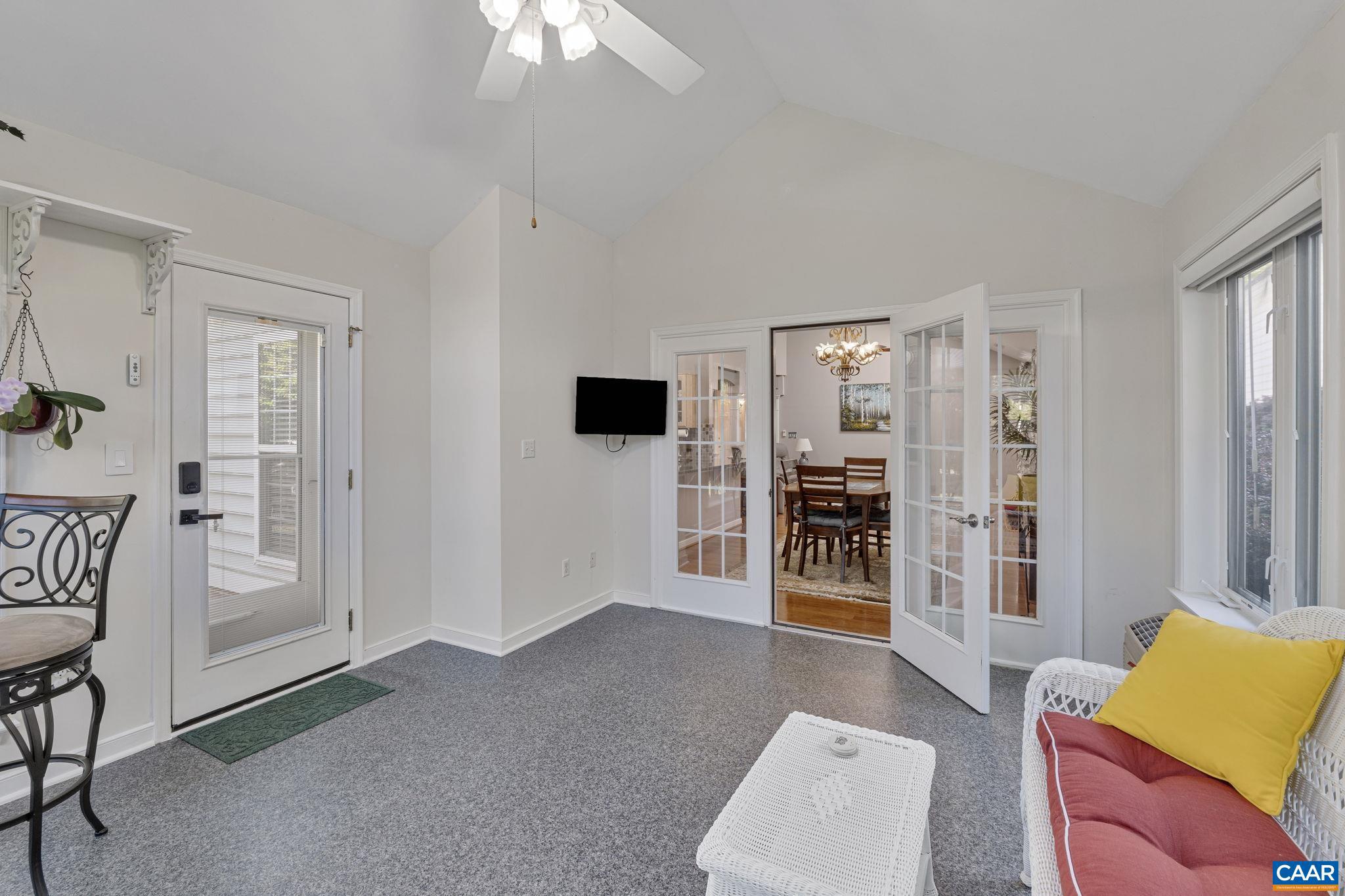 REDFIELDS - Residential