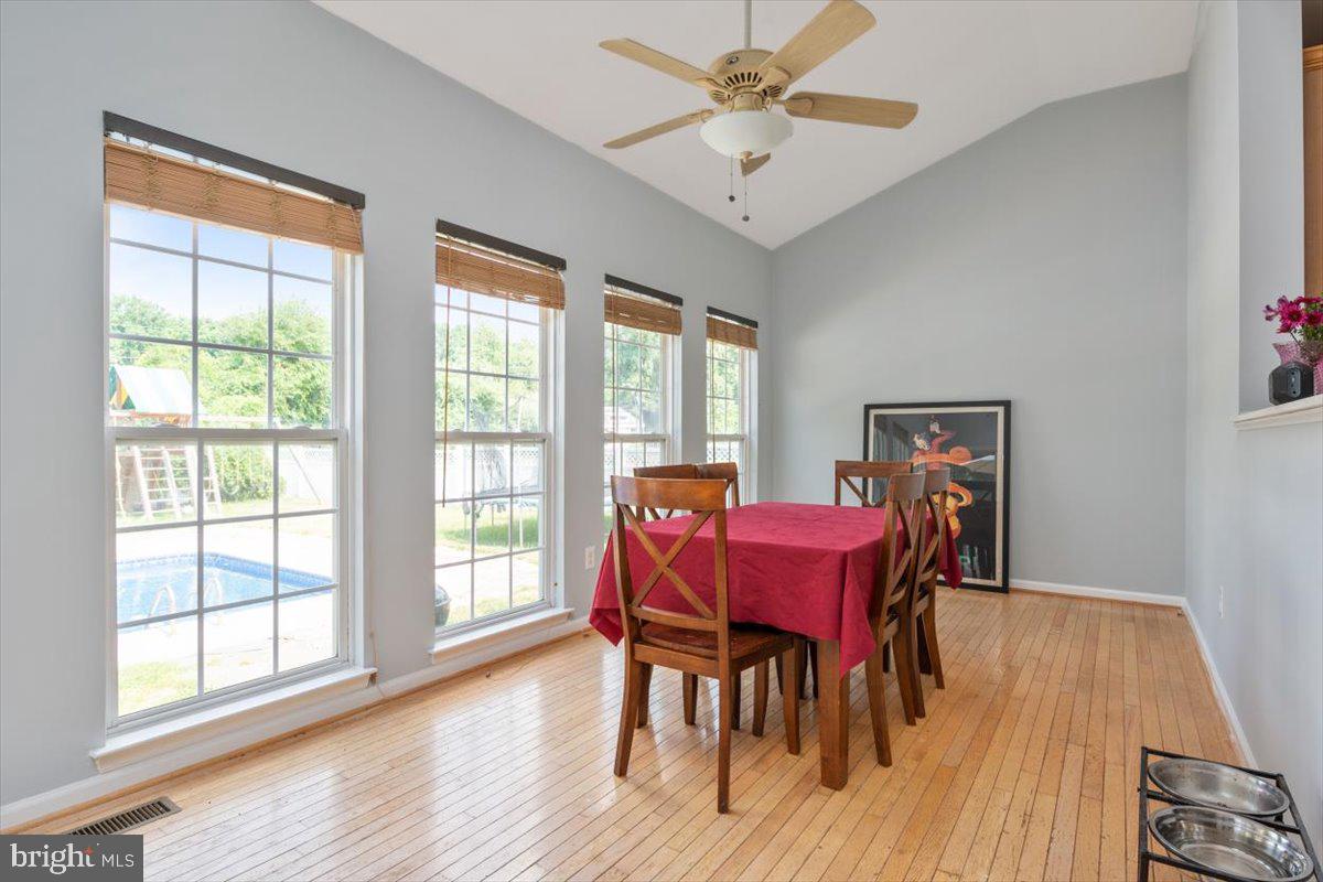 NORTH BROOK - Residential