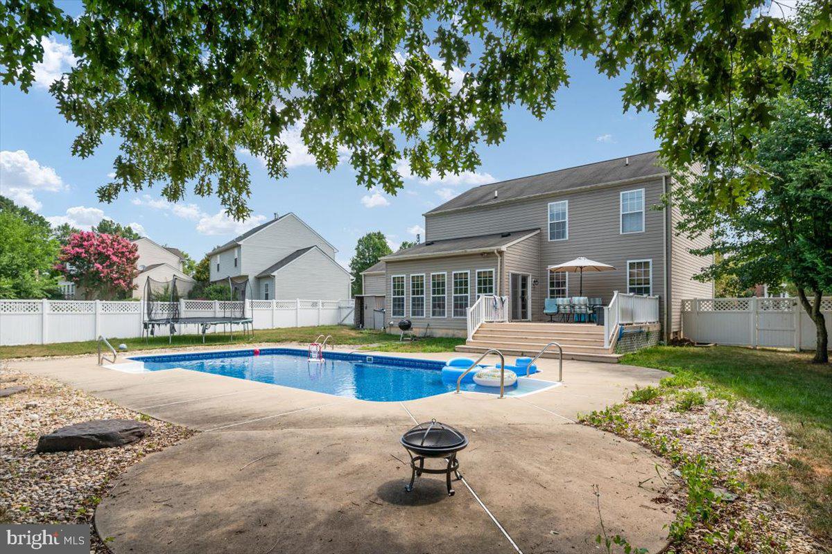 NORTH BROOK - Residential