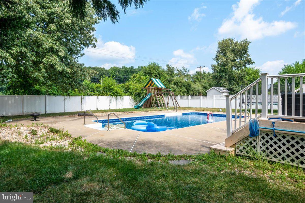 NORTH BROOK - Residential