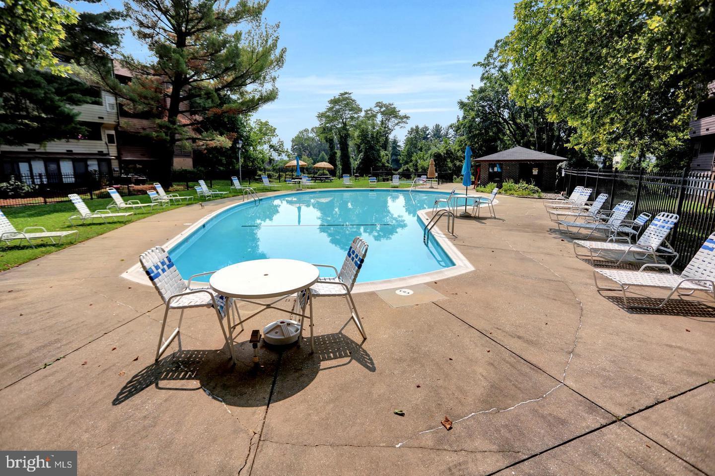 ROCKLAND RUN - Residential