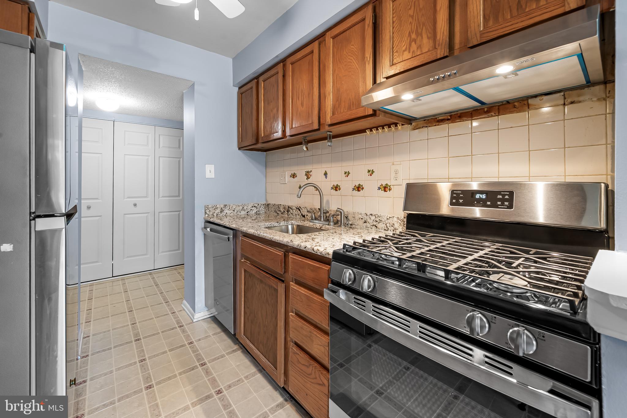 ROCKLAND RUN - Residential