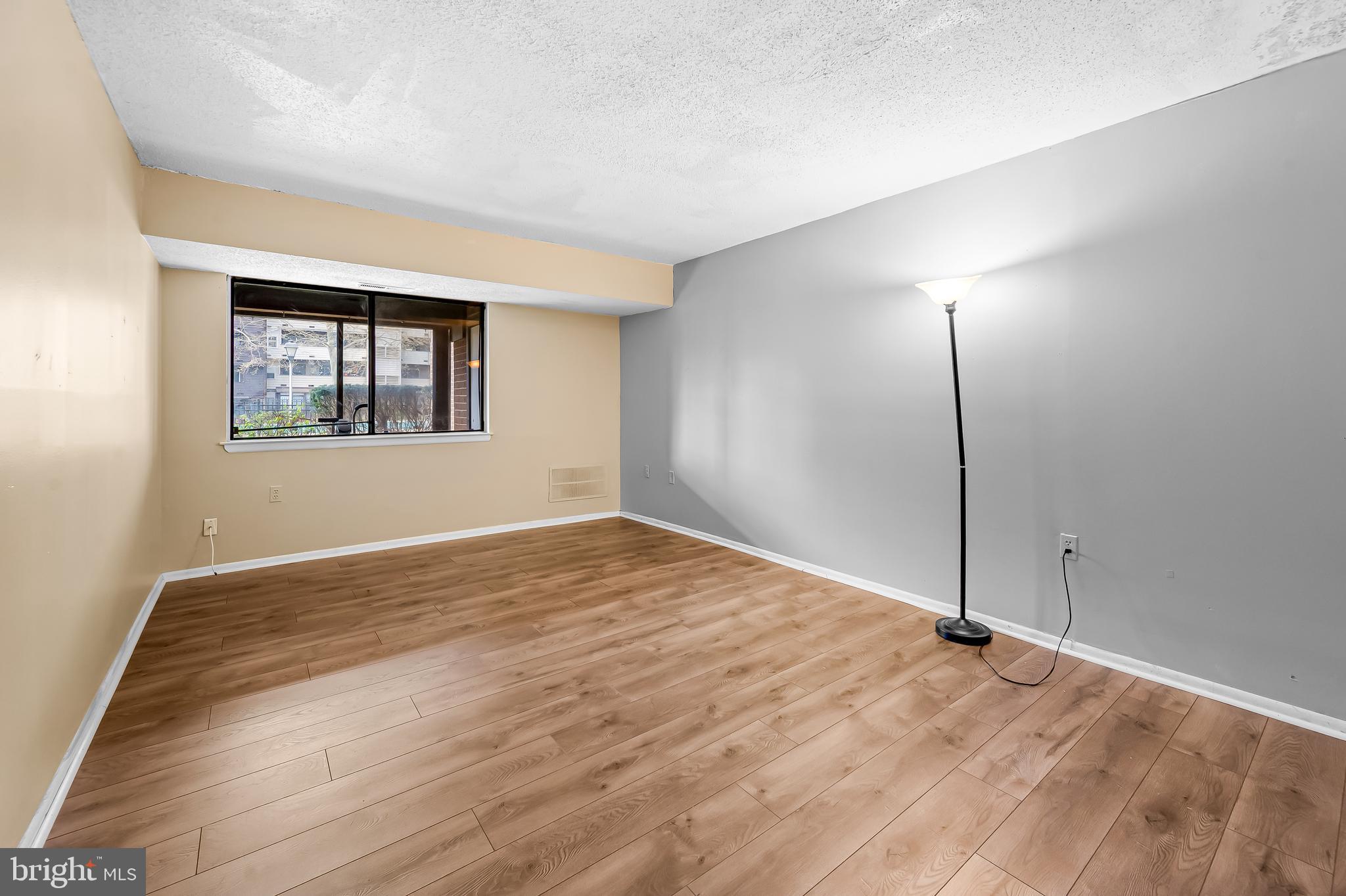 ROCKLAND RUN - Residential