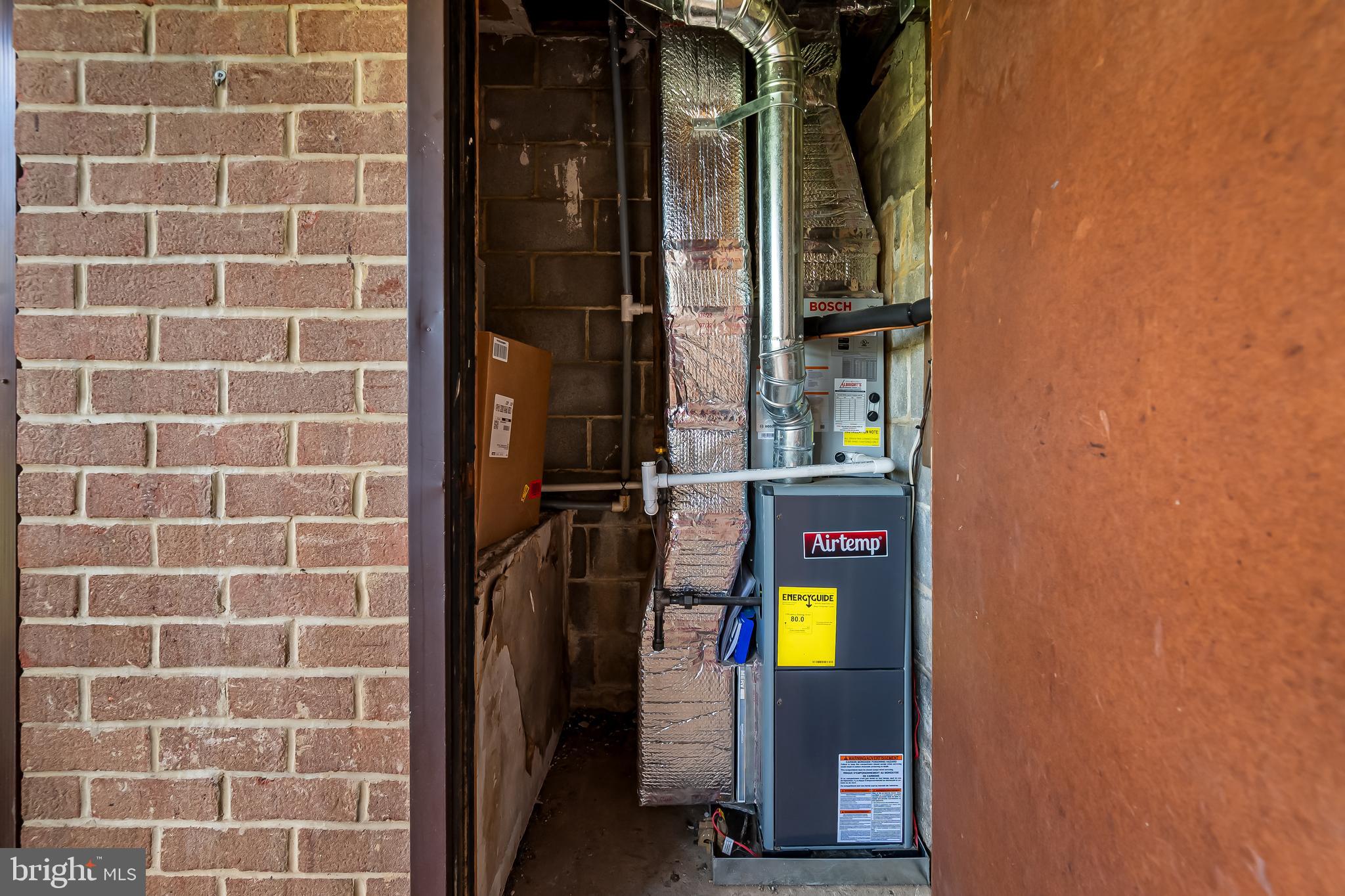 ROCKLAND RUN - Residential