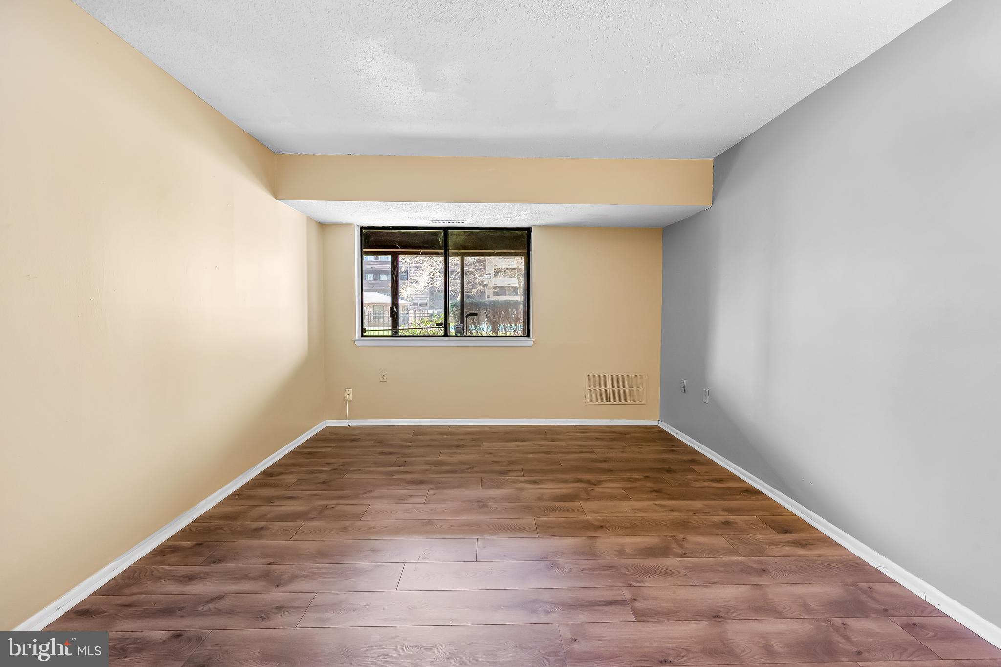 ROCKLAND RUN - Residential