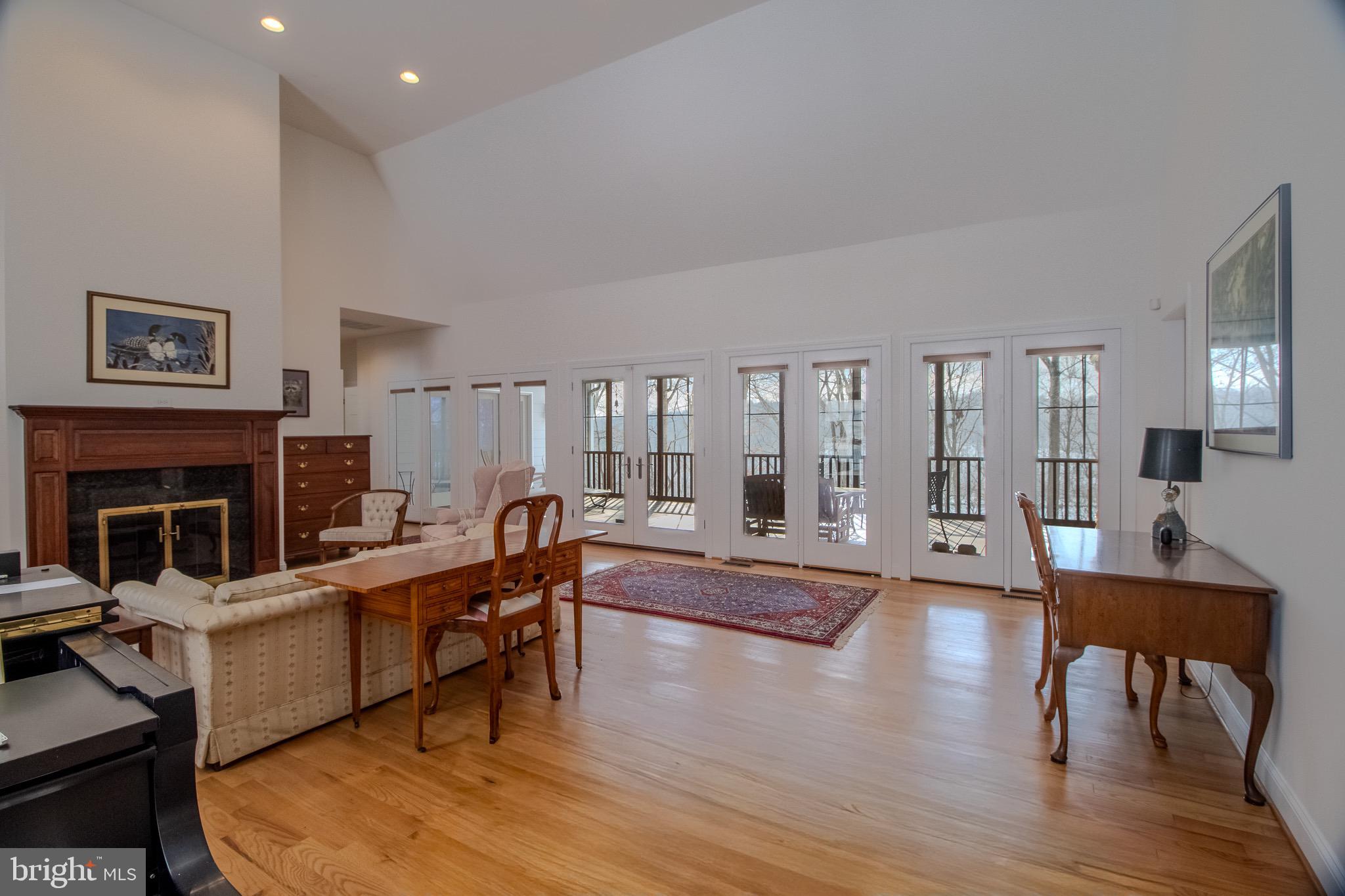 WHITINGS NECK FARM ESTATES - Residential