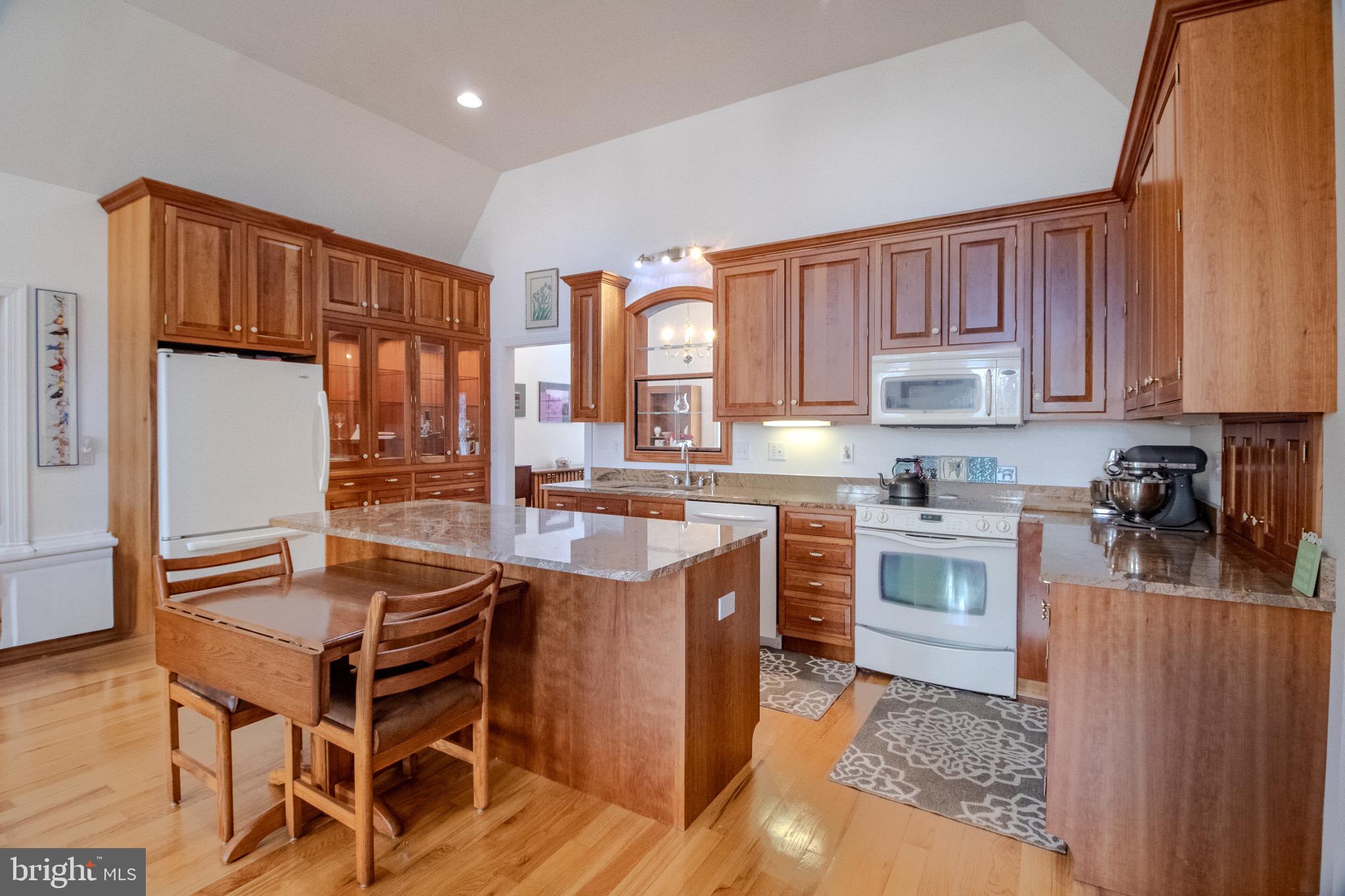 WHITINGS NECK FARM ESTATES - Residential