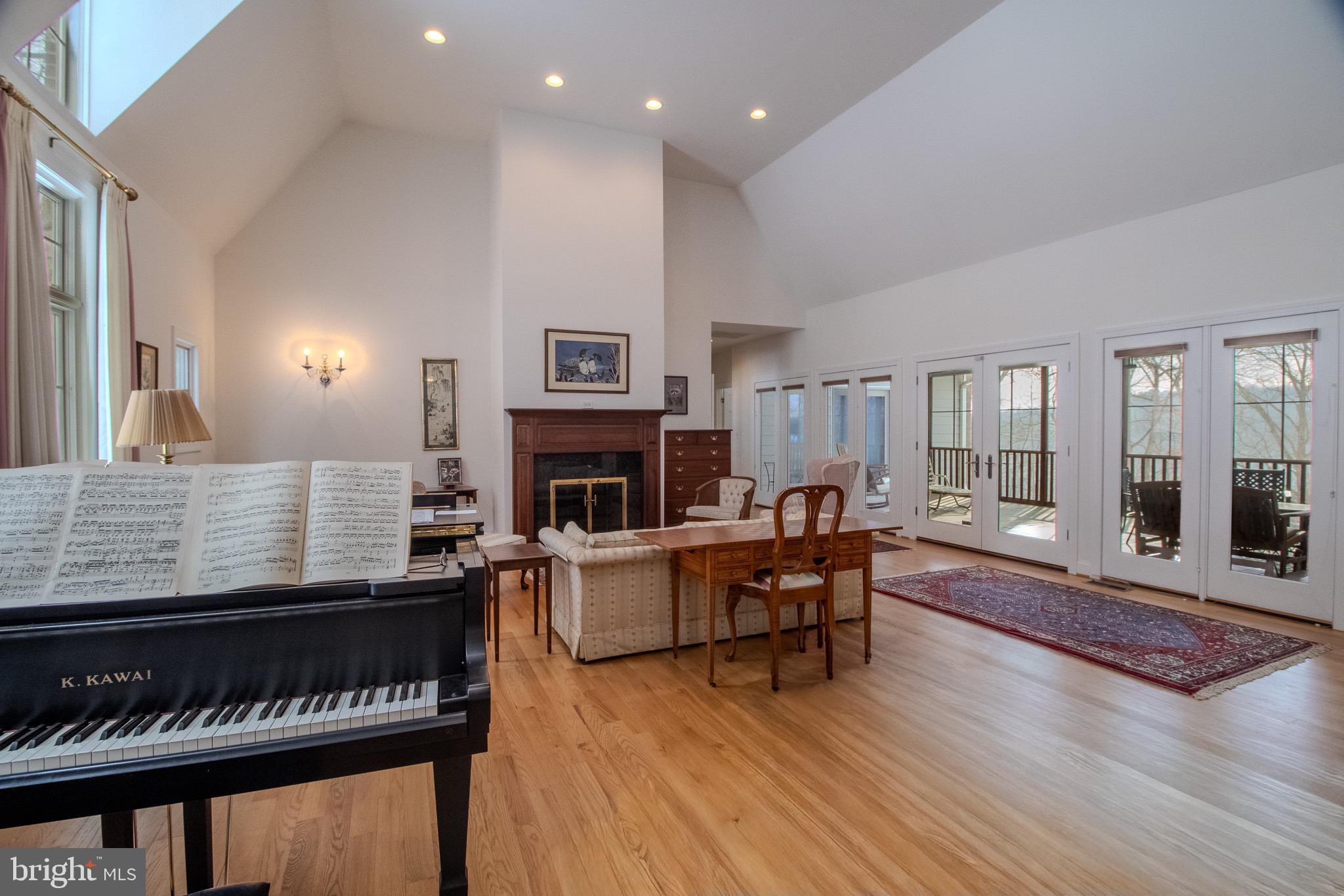 WHITINGS NECK FARM ESTATES - Residential