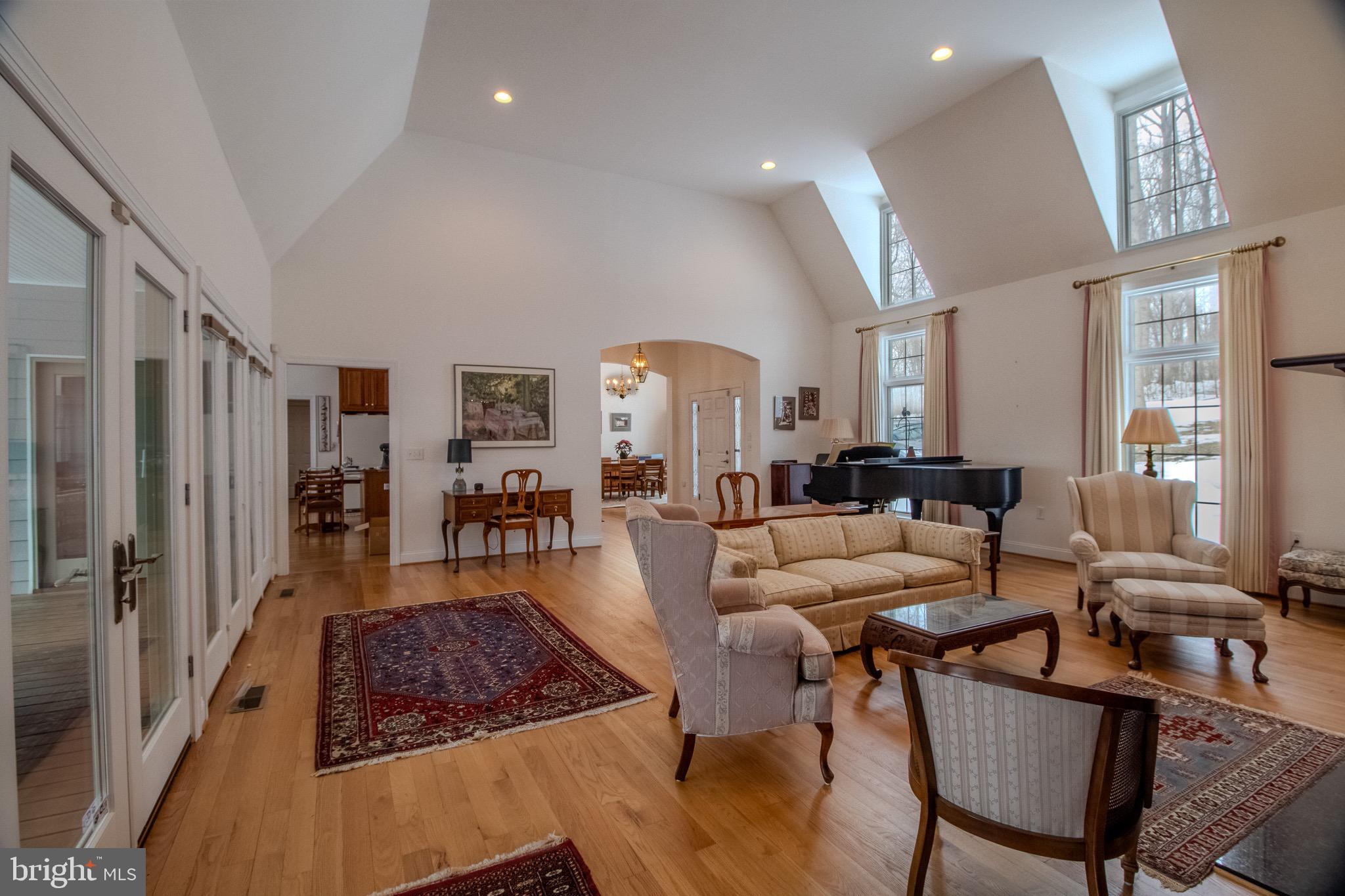 WHITINGS NECK FARM ESTATES - Residential