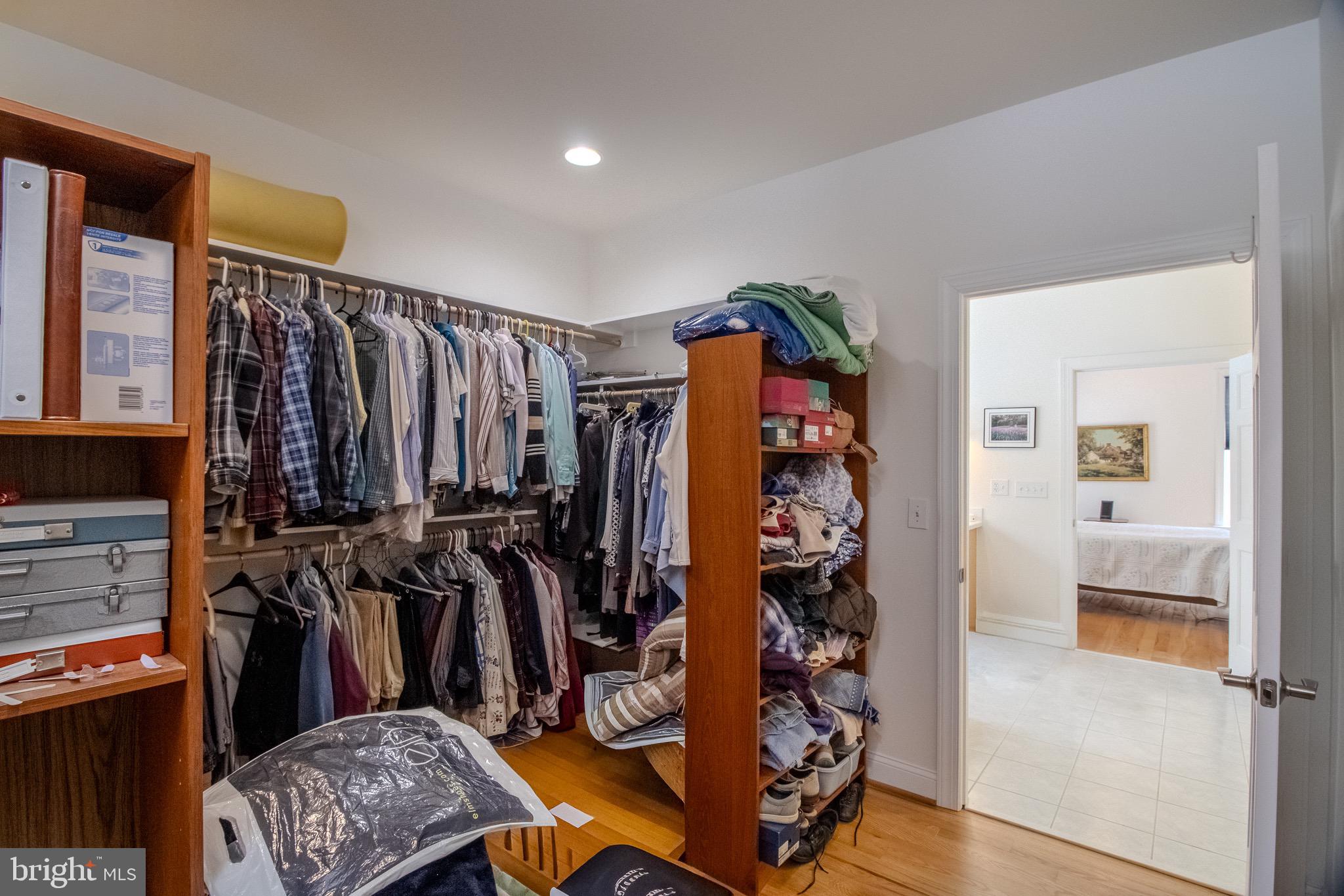 WHITINGS NECK FARM ESTATES - Residential