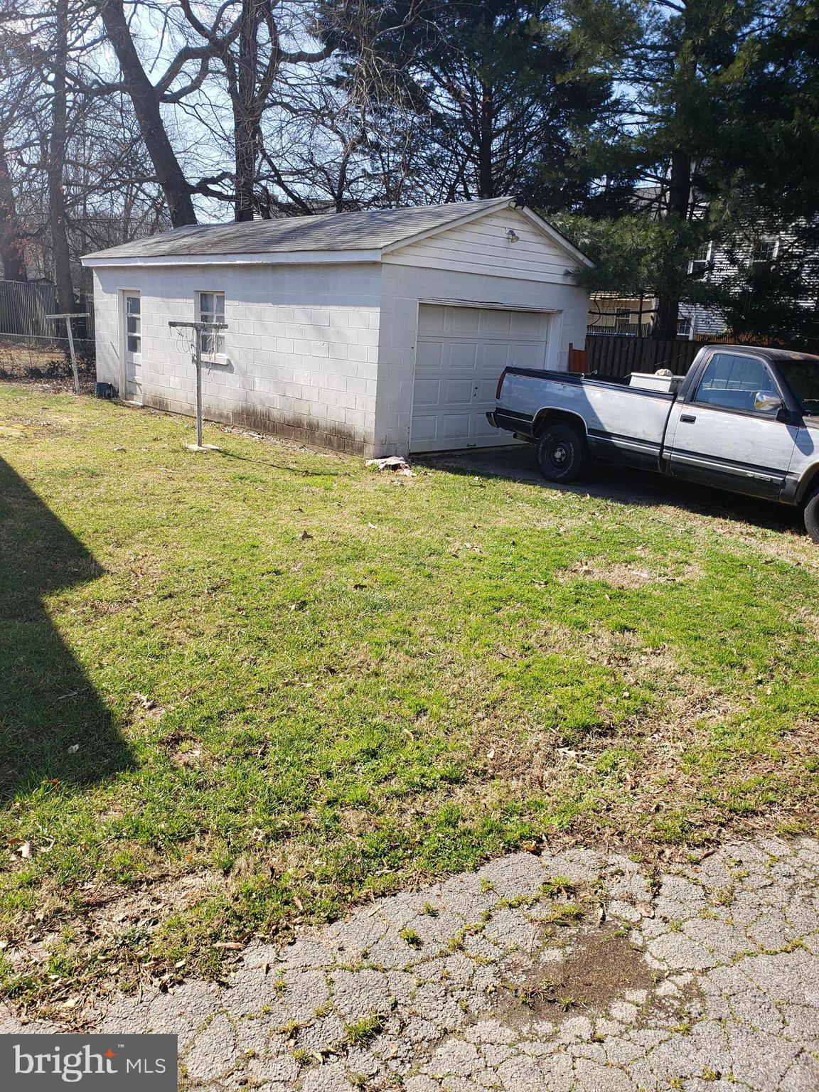 WOODLAND VILLAGE IND HEA - Residential