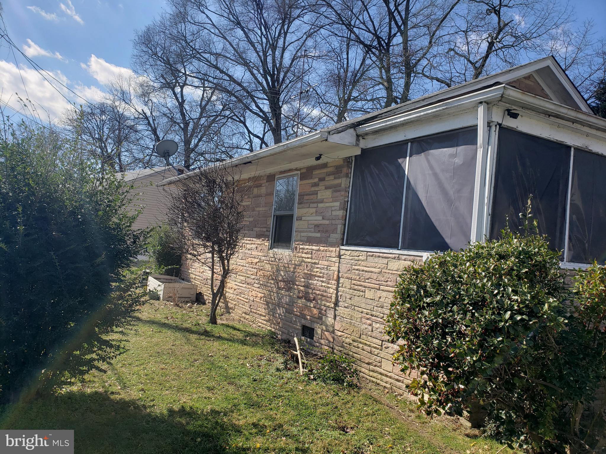 WOODLAND VILLAGE IND HEA - Residential