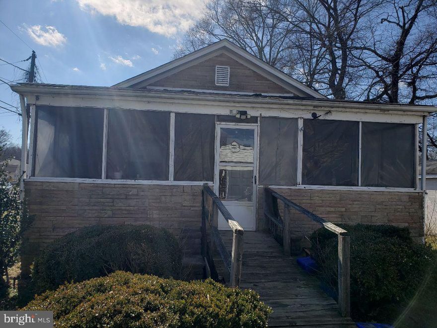 INVESTOR ALERT!!   2 bed, 1 bath bungalow, with detached garage.  Newer HVAC  installed.  SOLD STRICTLY AS-IS.