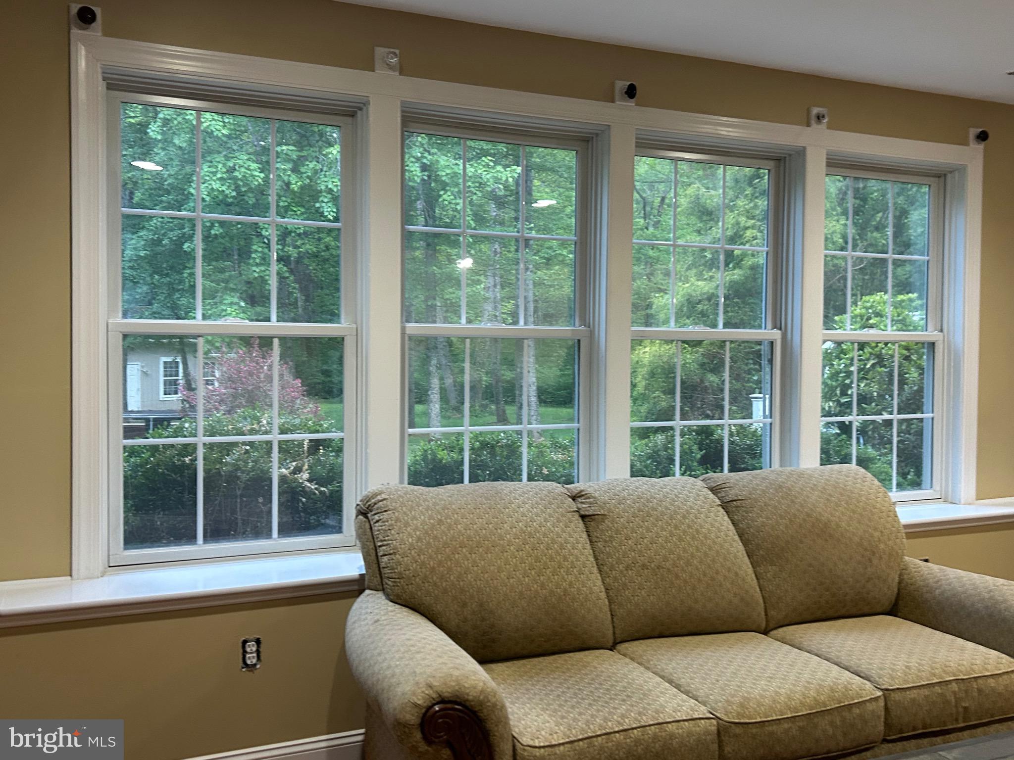 WESTBURY - Residential