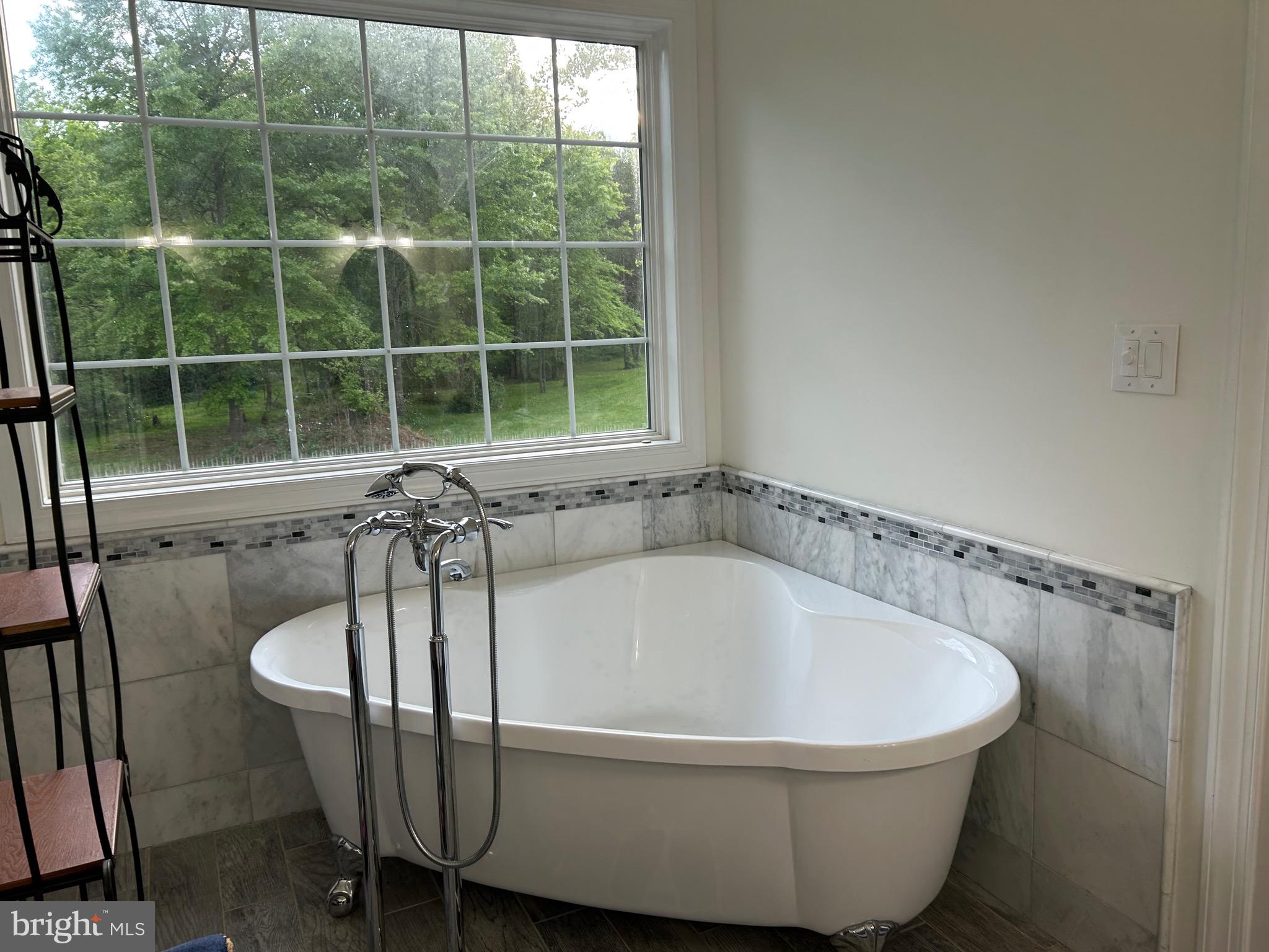 WESTBURY - Residential