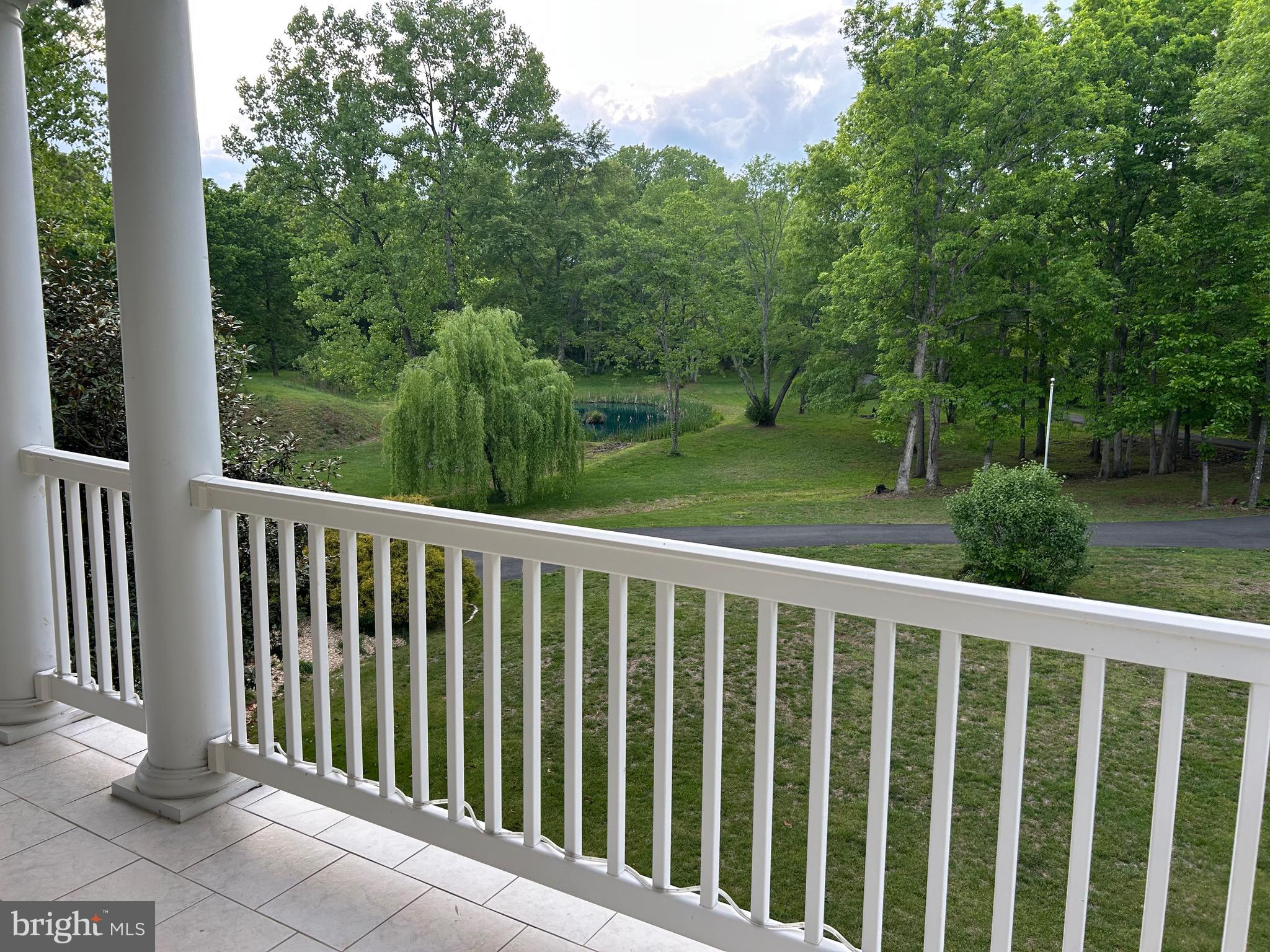 WESTBURY - Residential