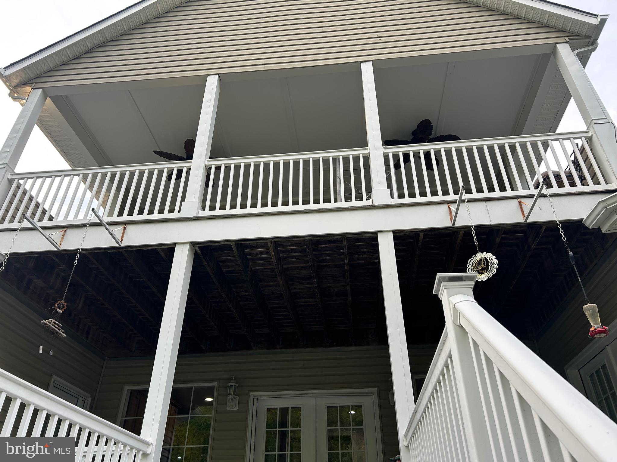 WESTBURY - Residential
