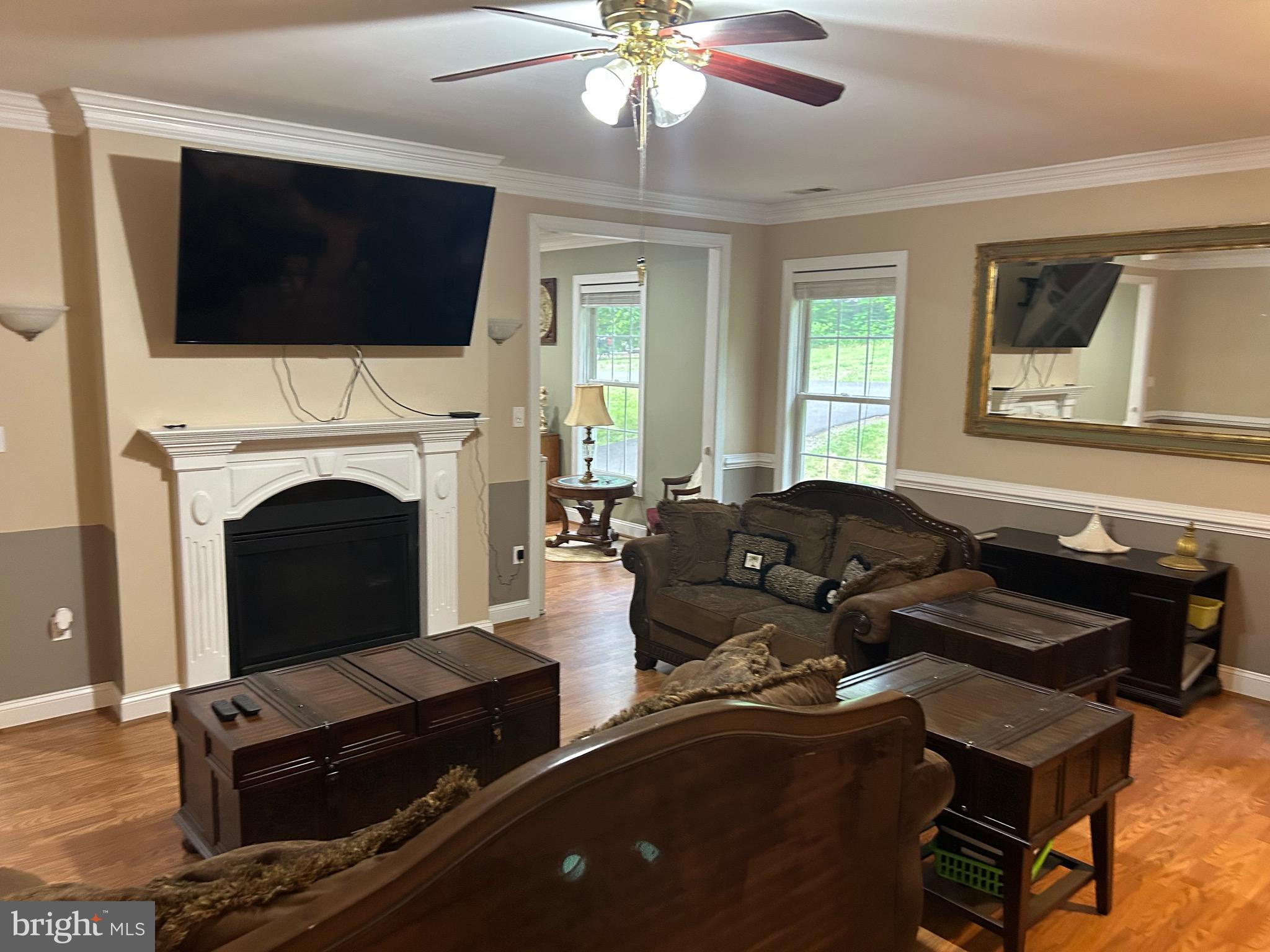 WESTBURY - Residential