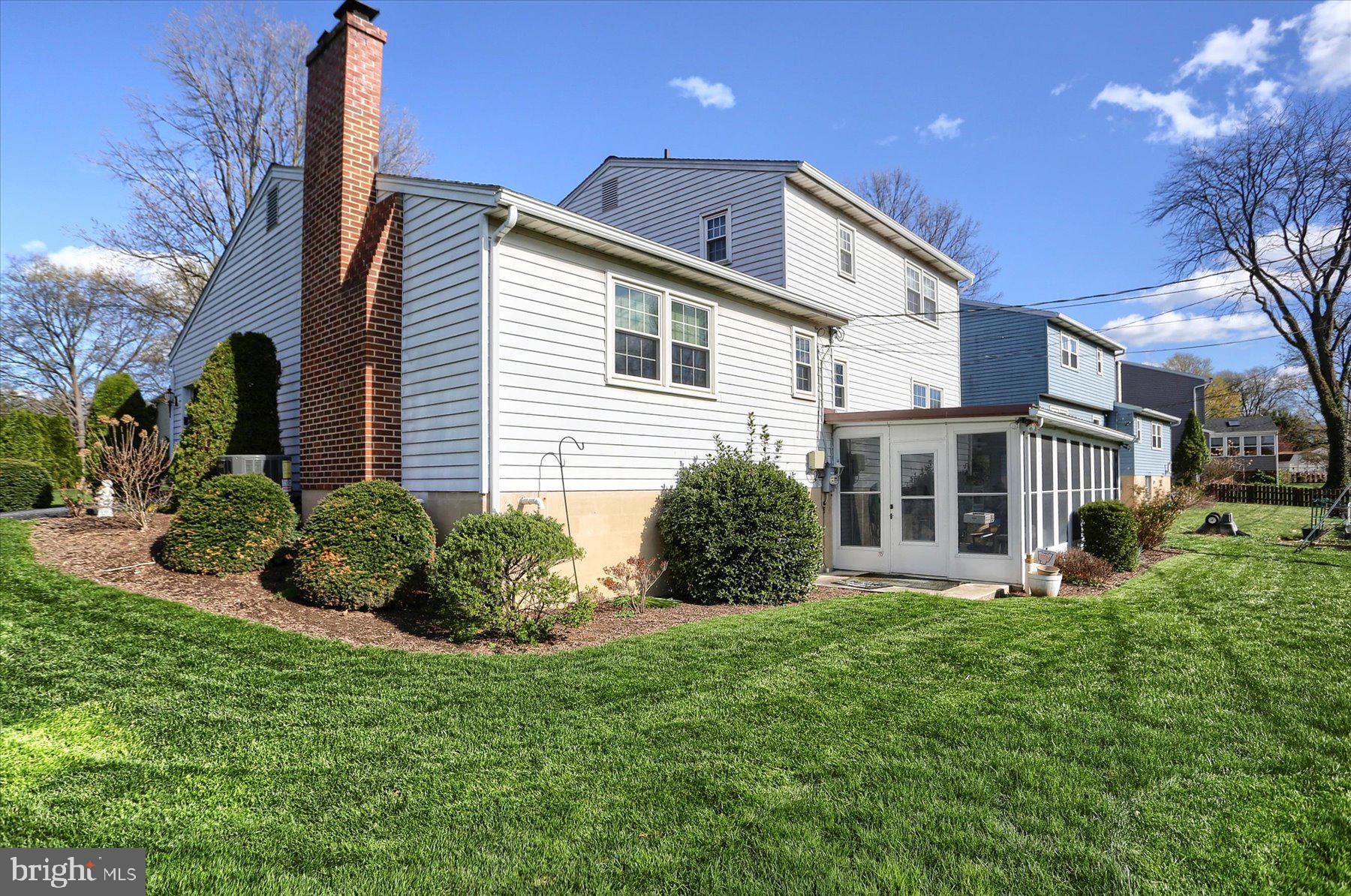 COUNTRY CLUB PARK - Residential
