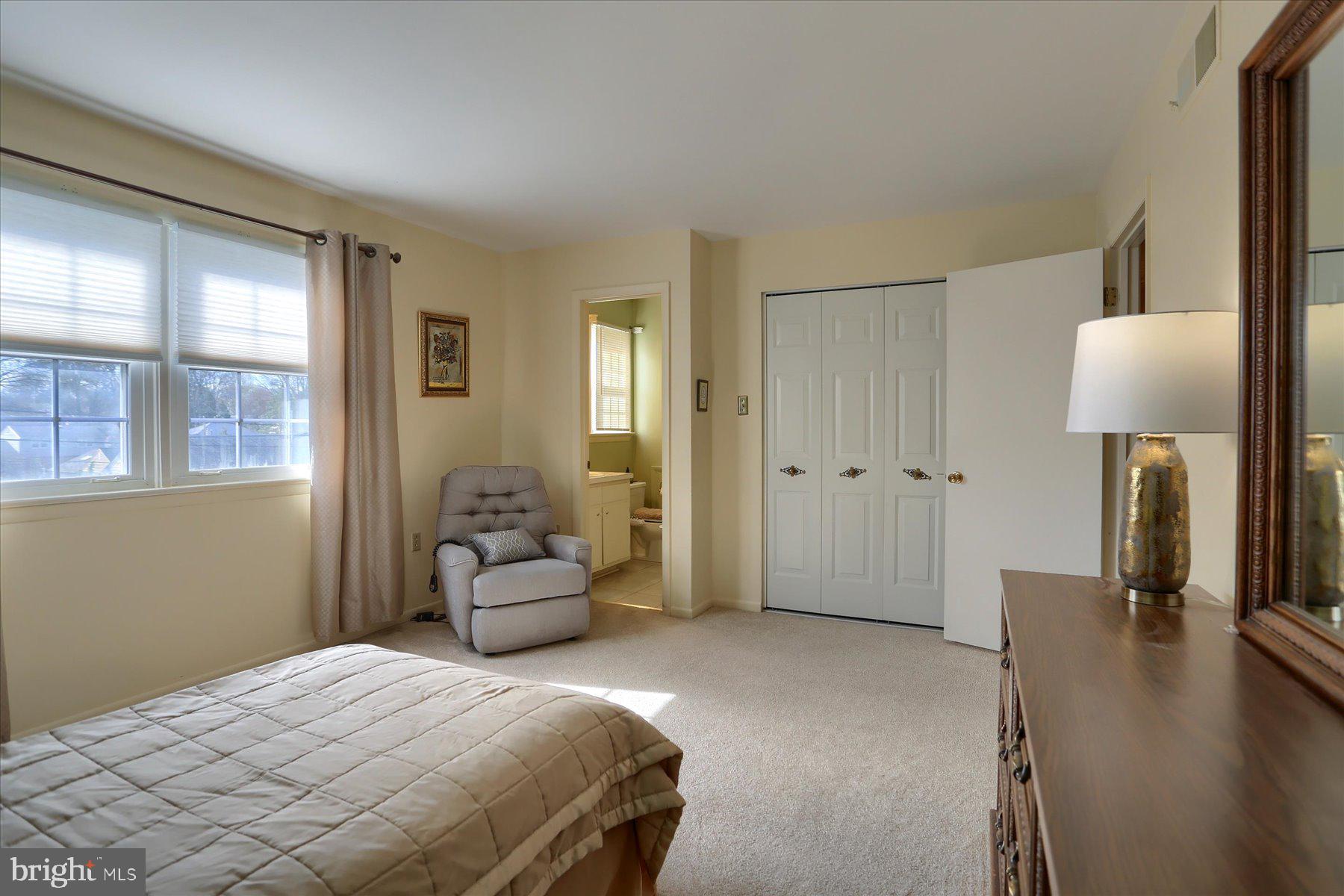 COUNTRY CLUB PARK - Residential