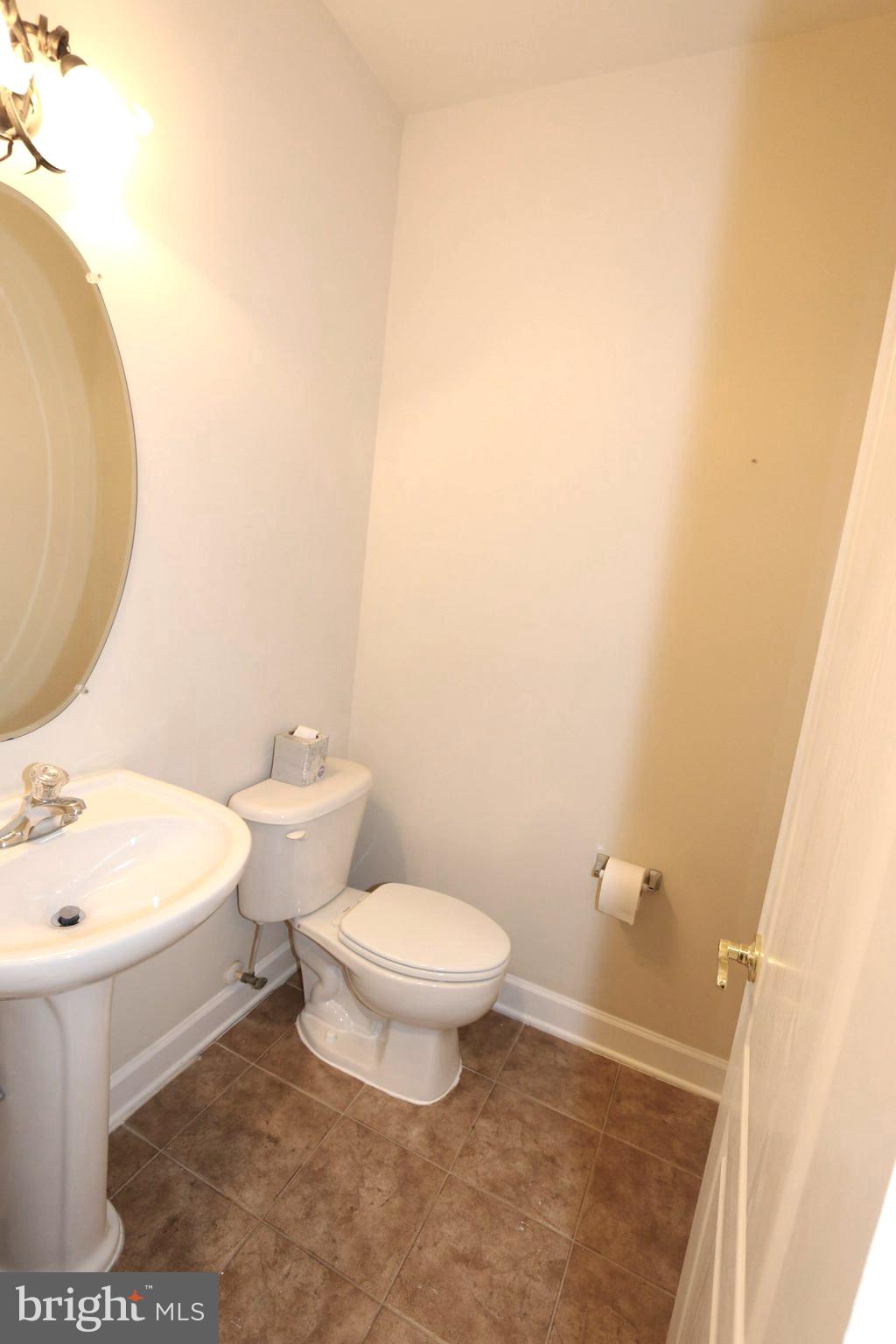 HIDDEN CREEK - Residential Lease