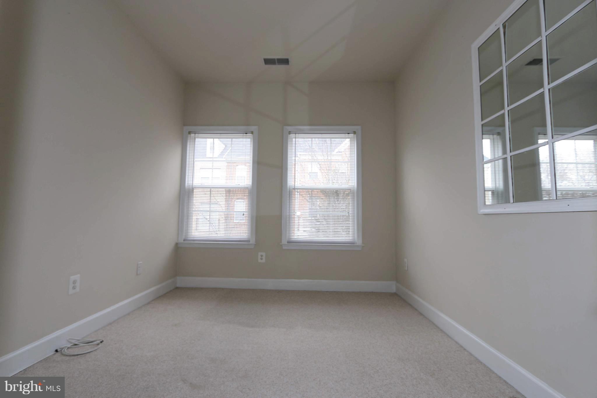 HIDDEN CREEK - Residential Lease