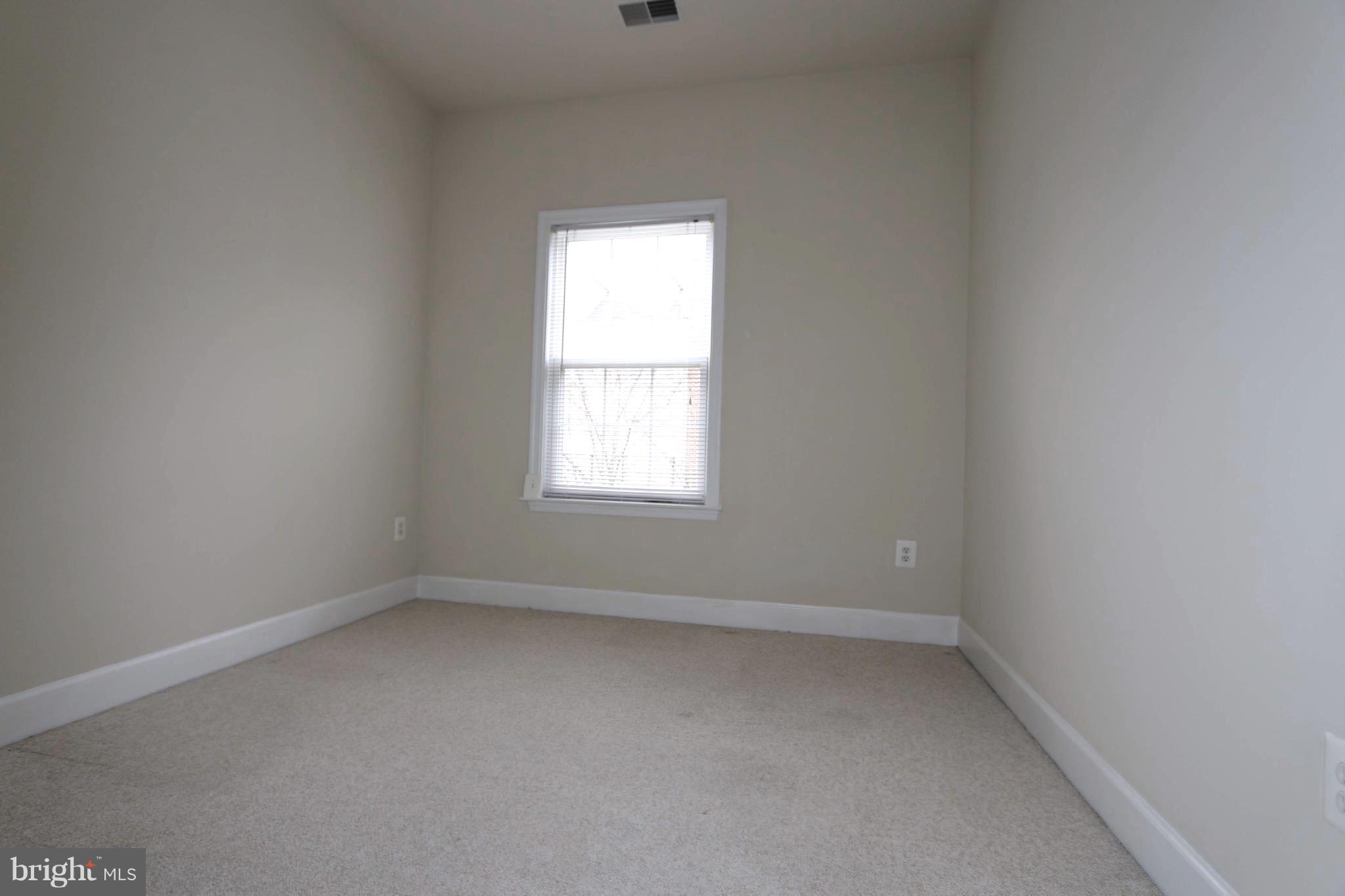 HIDDEN CREEK - Residential Lease