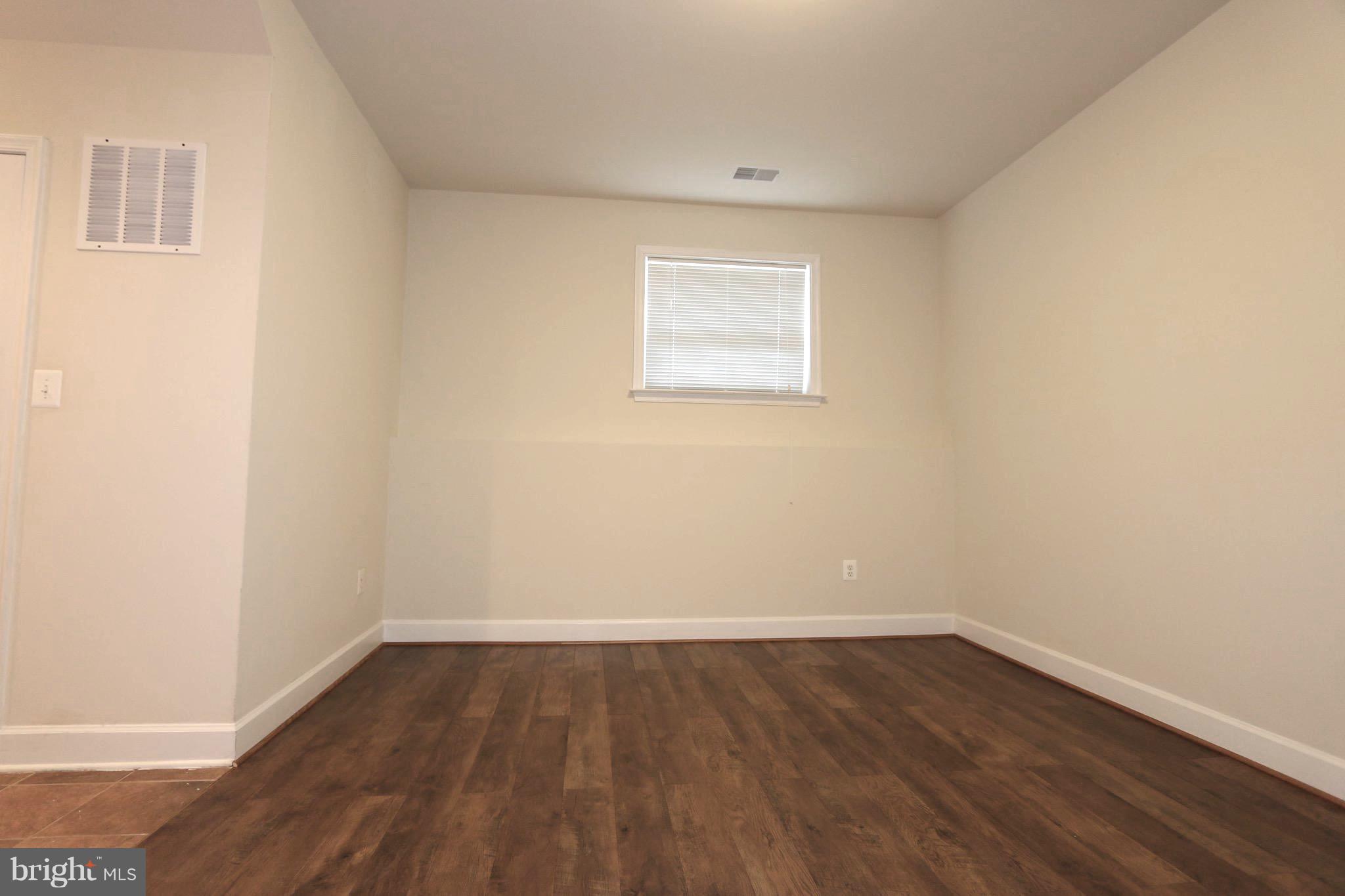 HIDDEN CREEK - Residential Lease