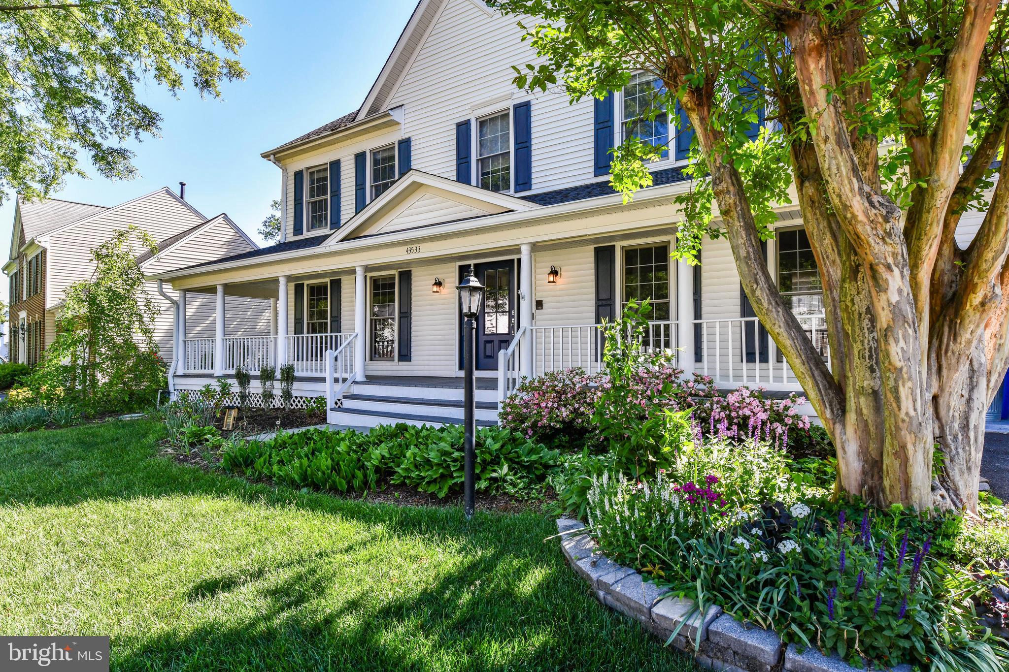 ASHBURN FARM - Residential Lease