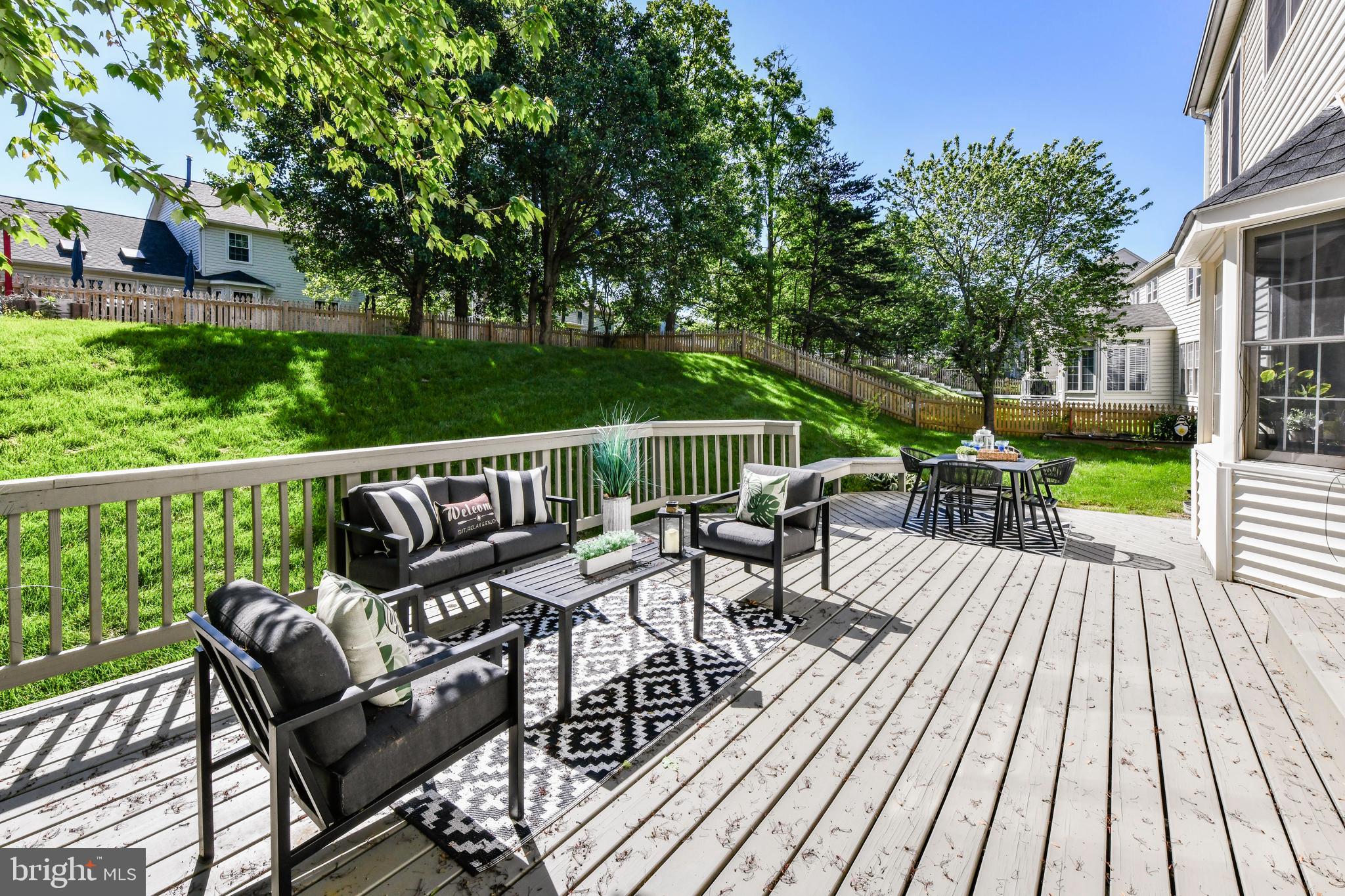 ASHBURN FARM - Residential Lease