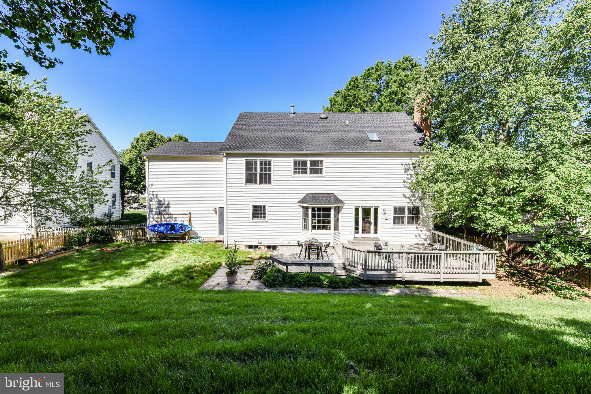 ASHBURN FARM - Residential Lease