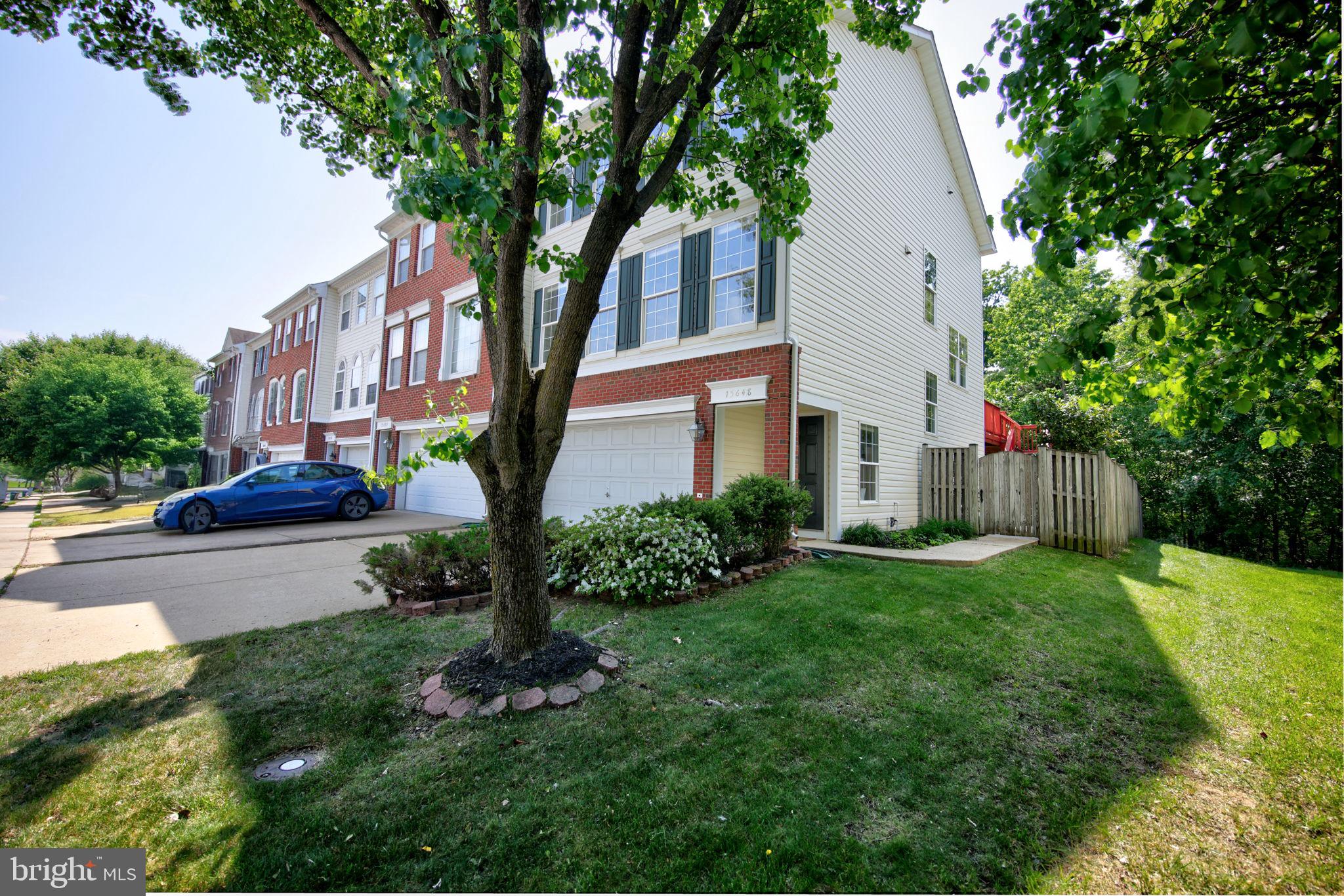 RIVERSIDE STATION - Residential