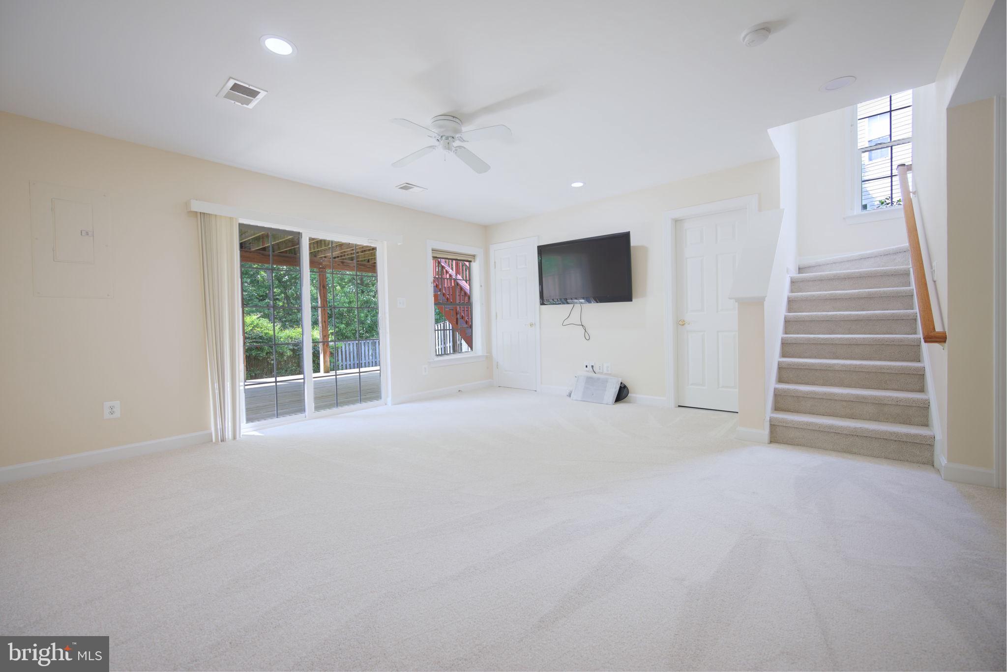 RIVERSIDE STATION - Residential