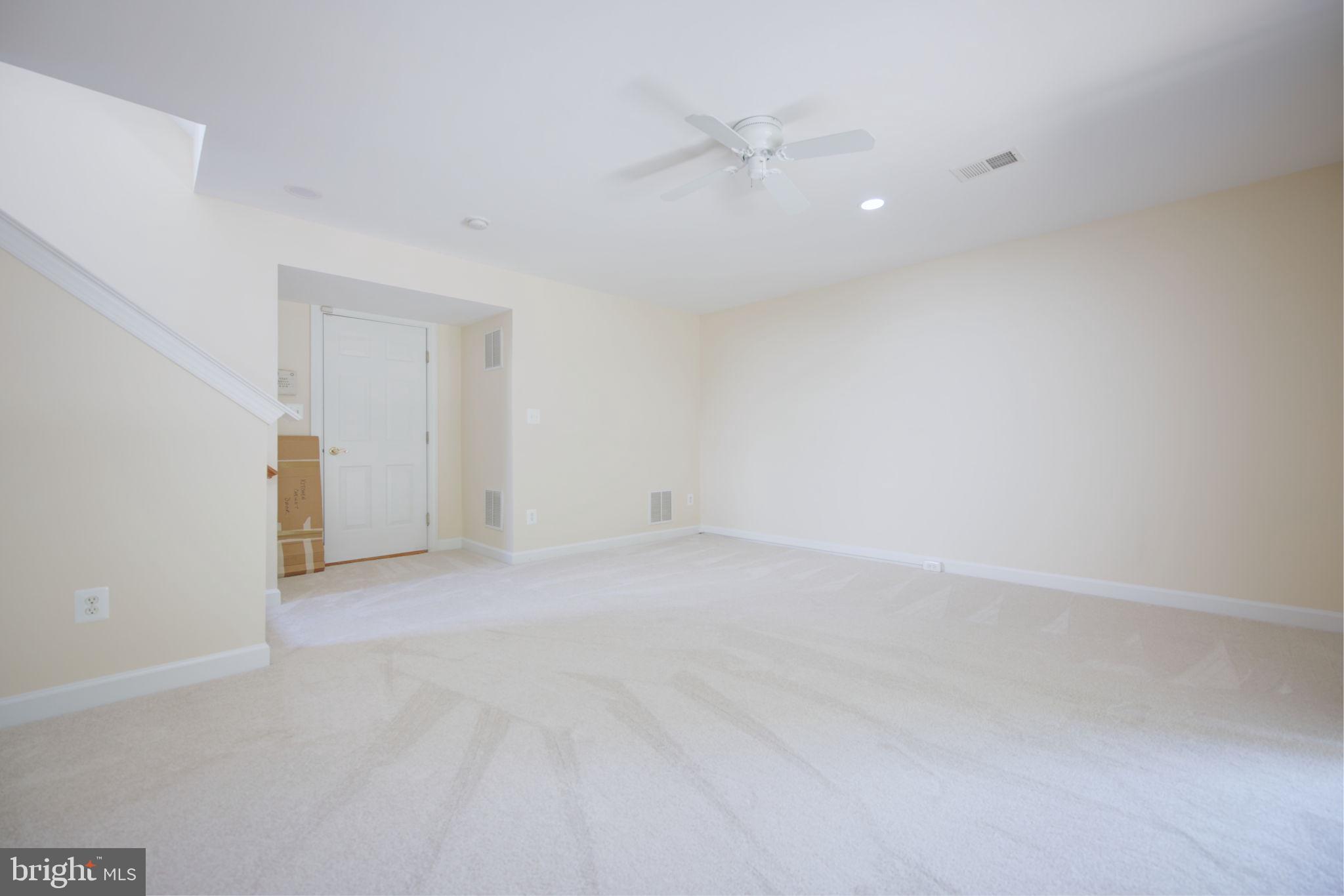 RIVERSIDE STATION - Residential