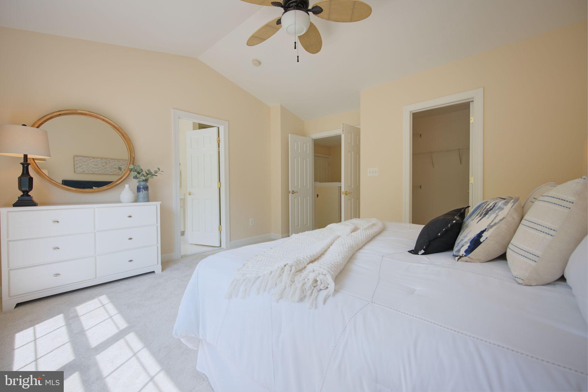 RIVERSIDE STATION - Residential