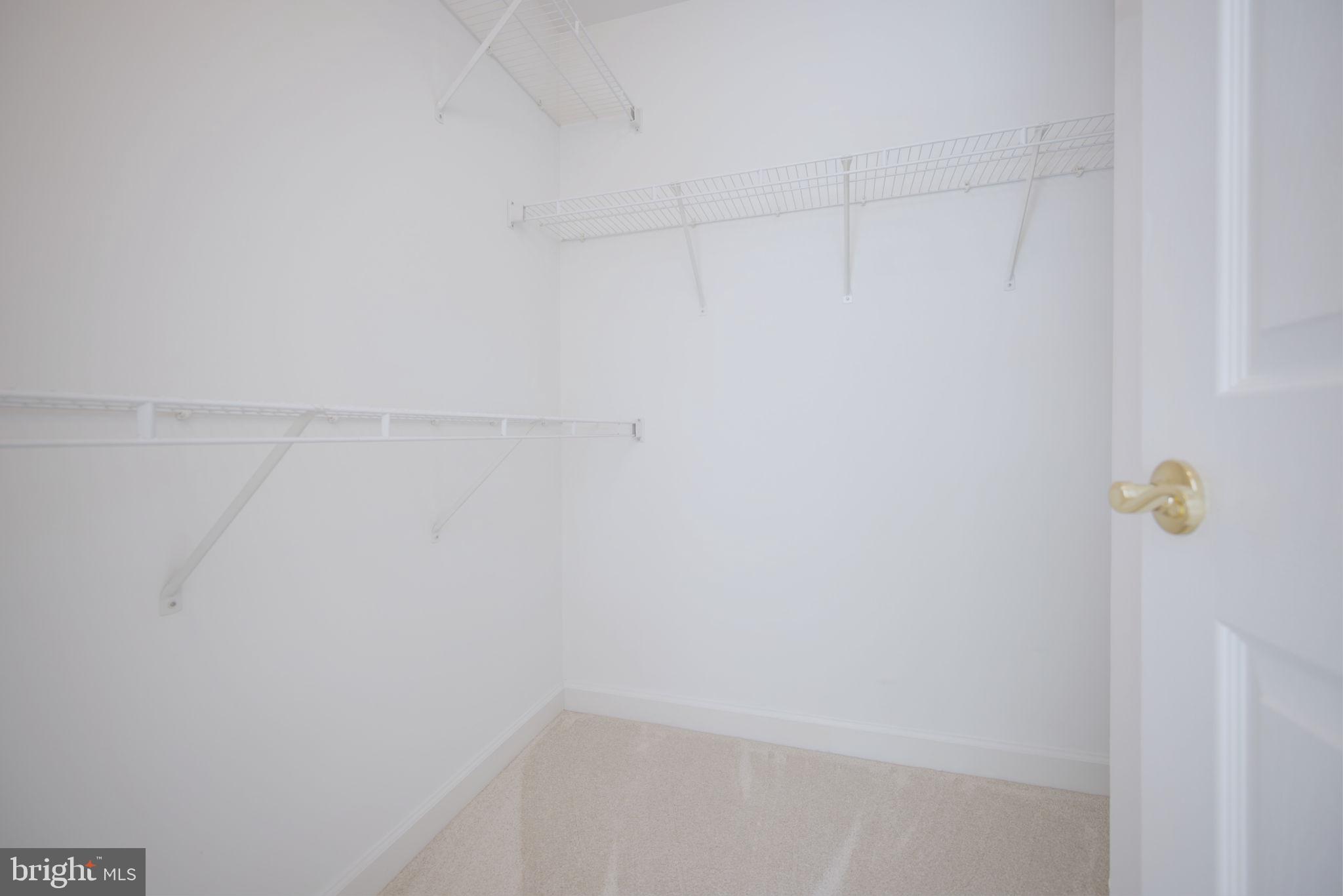 RIVERSIDE STATION - Residential