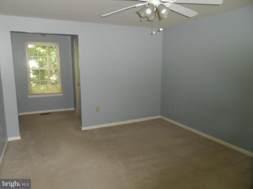 ST CHARLES SUB - HAMPSHIRE - Residential