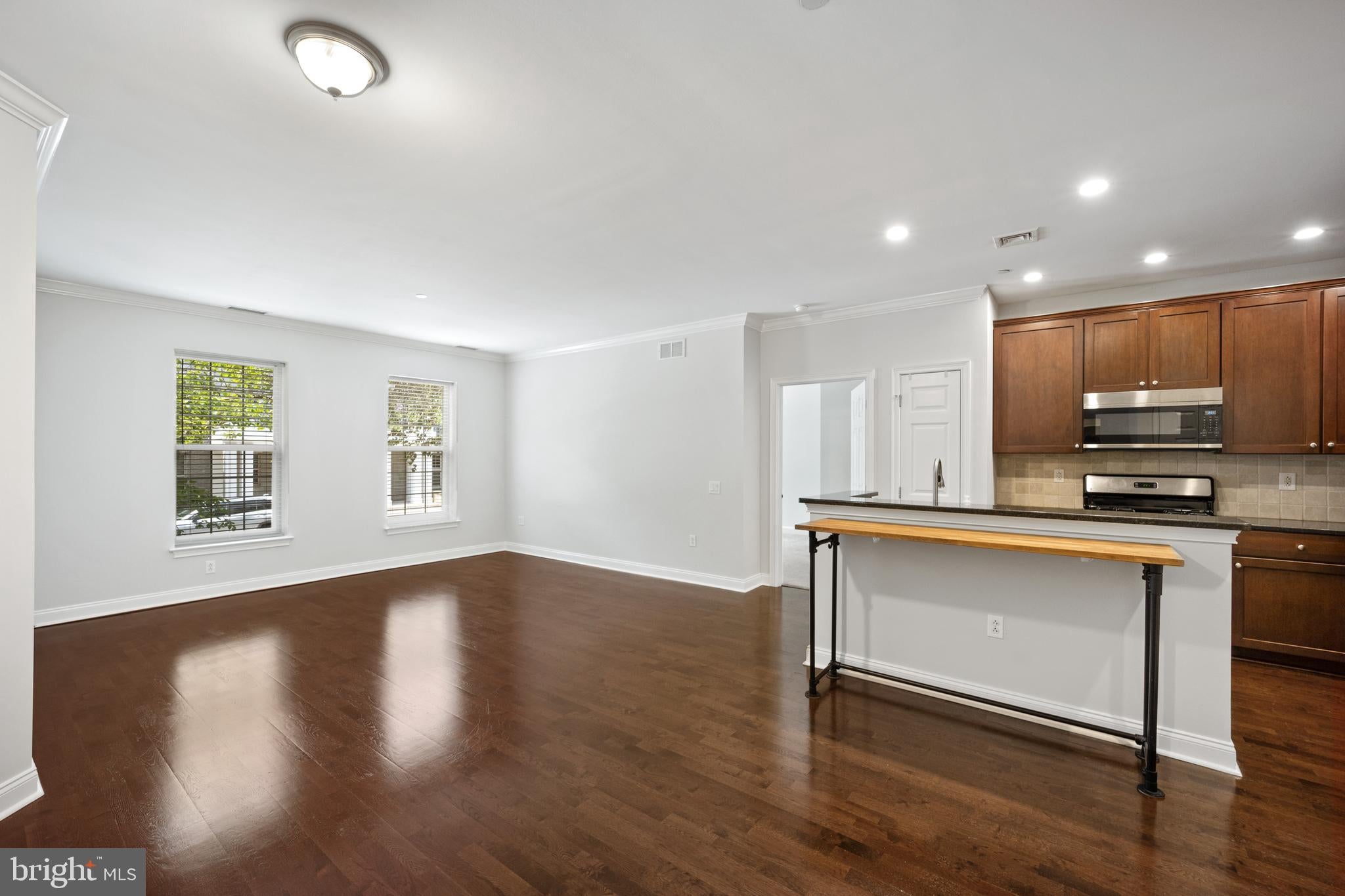 500 ADMIRALS WAY 106