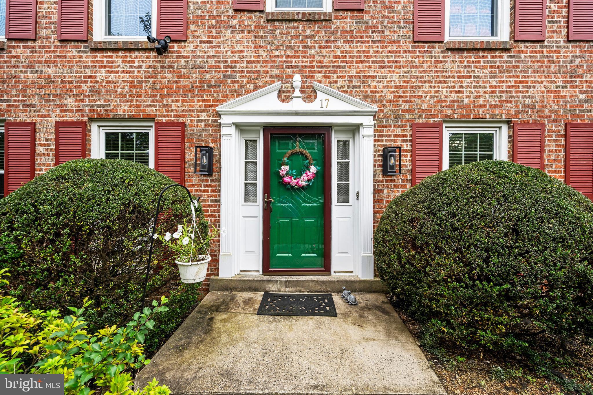 17 SPRINGHILL DRIVE