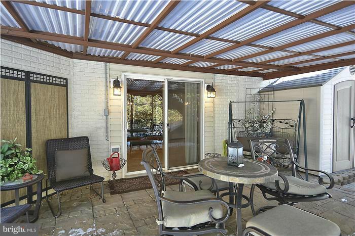 VIRGINIA OAKS - Residential