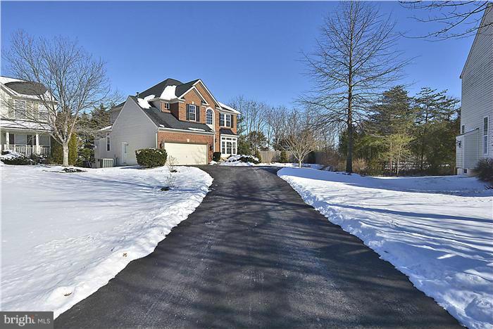 VIRGINIA OAKS - Residential