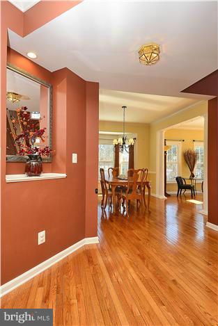 VIRGINIA OAKS - Residential