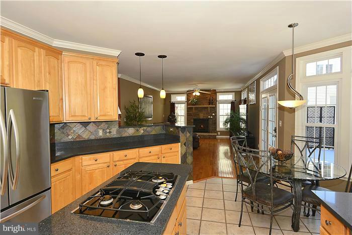 VIRGINIA OAKS - Residential