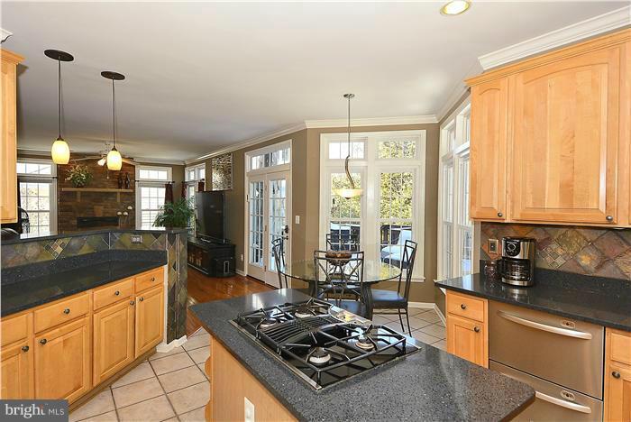 VIRGINIA OAKS - Residential