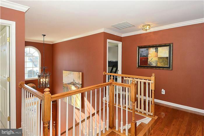 VIRGINIA OAKS - Residential